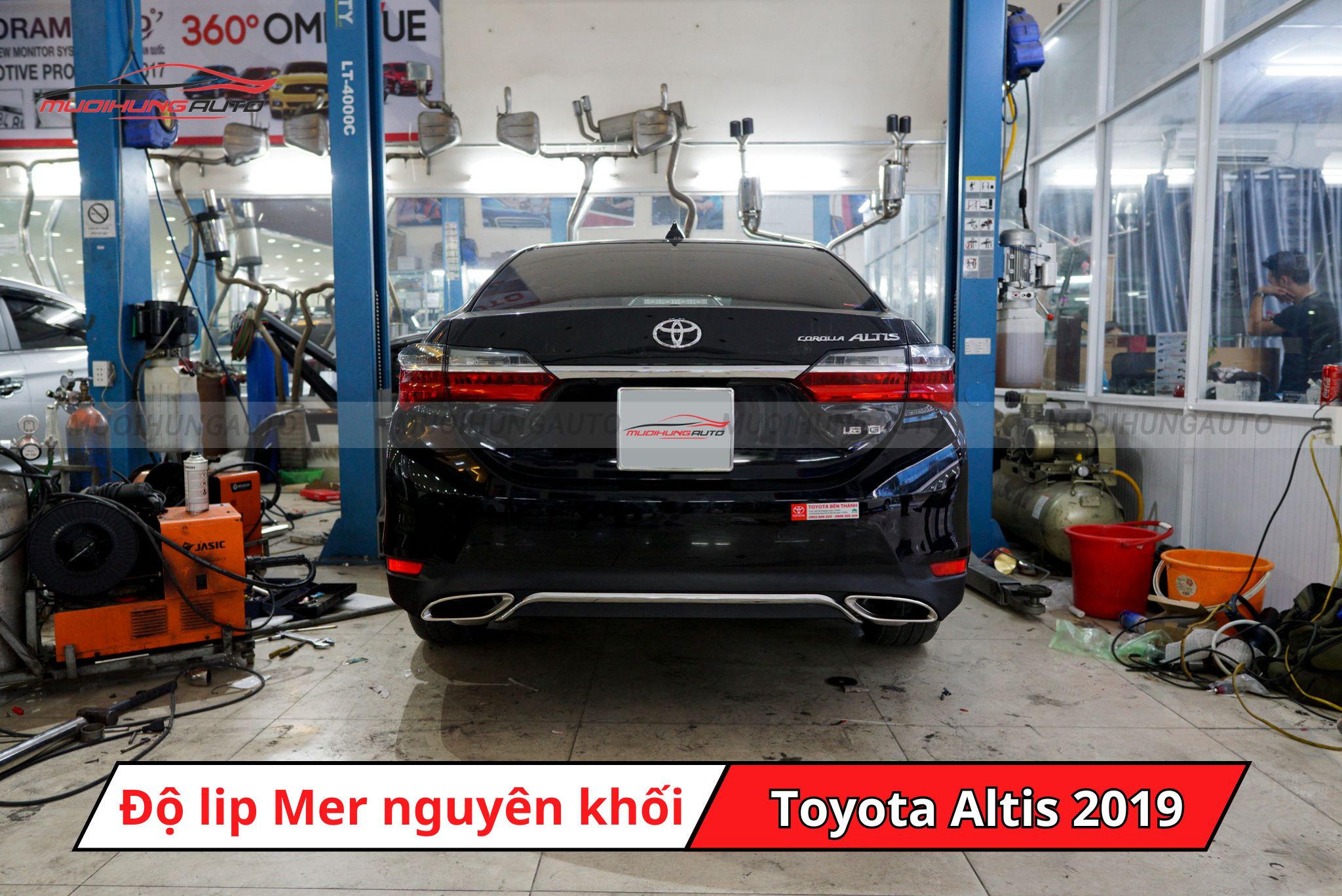 Độ lip pô Mercedes nguyên khối cho xe Toyota Altis 2019