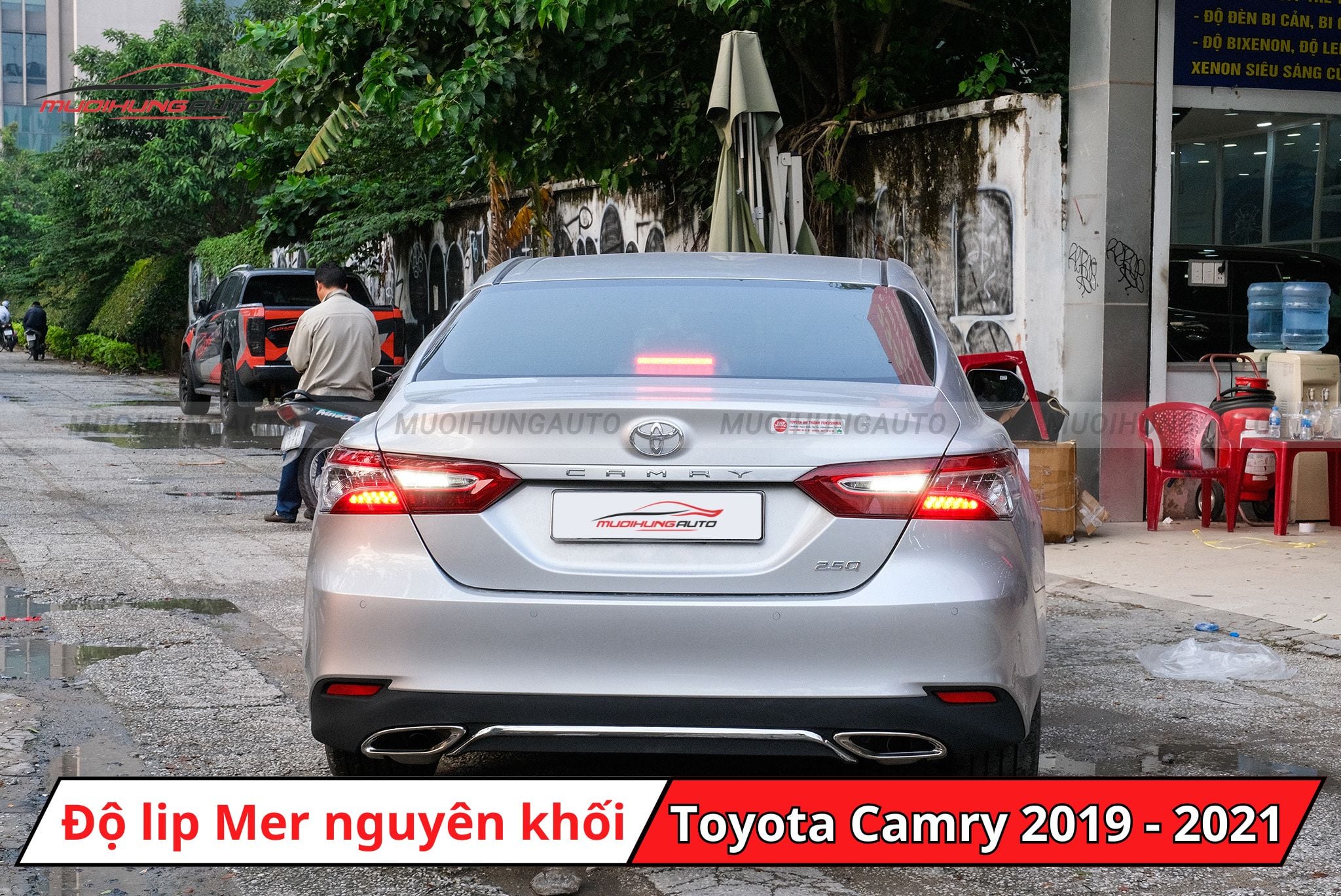 Độ lip pô Mercedes nguyên khối cho xe Toyota Camry 2019 - 2021