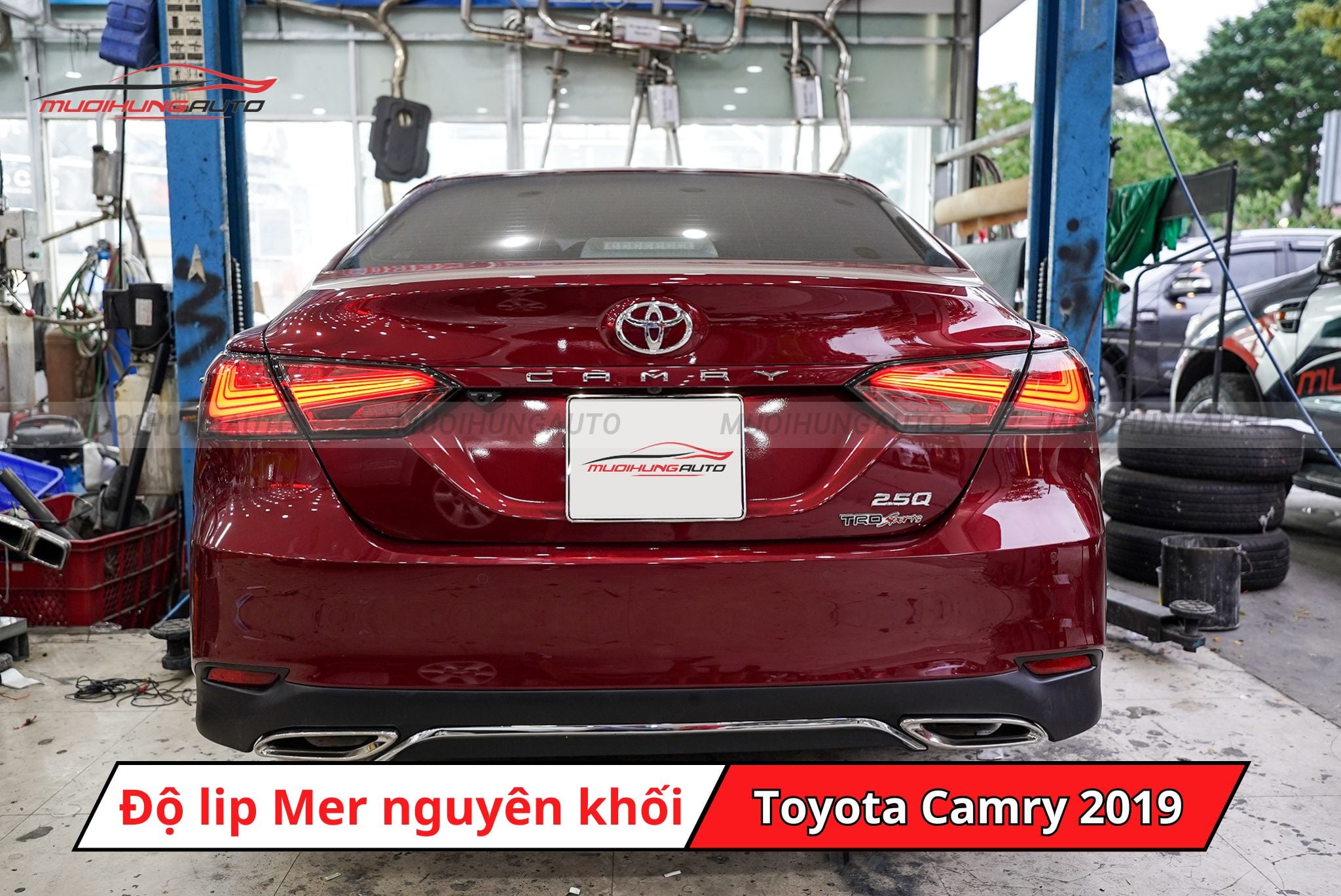 Độ lip pô Mercedes nguyên khối cho xe Toyota Camry 2019