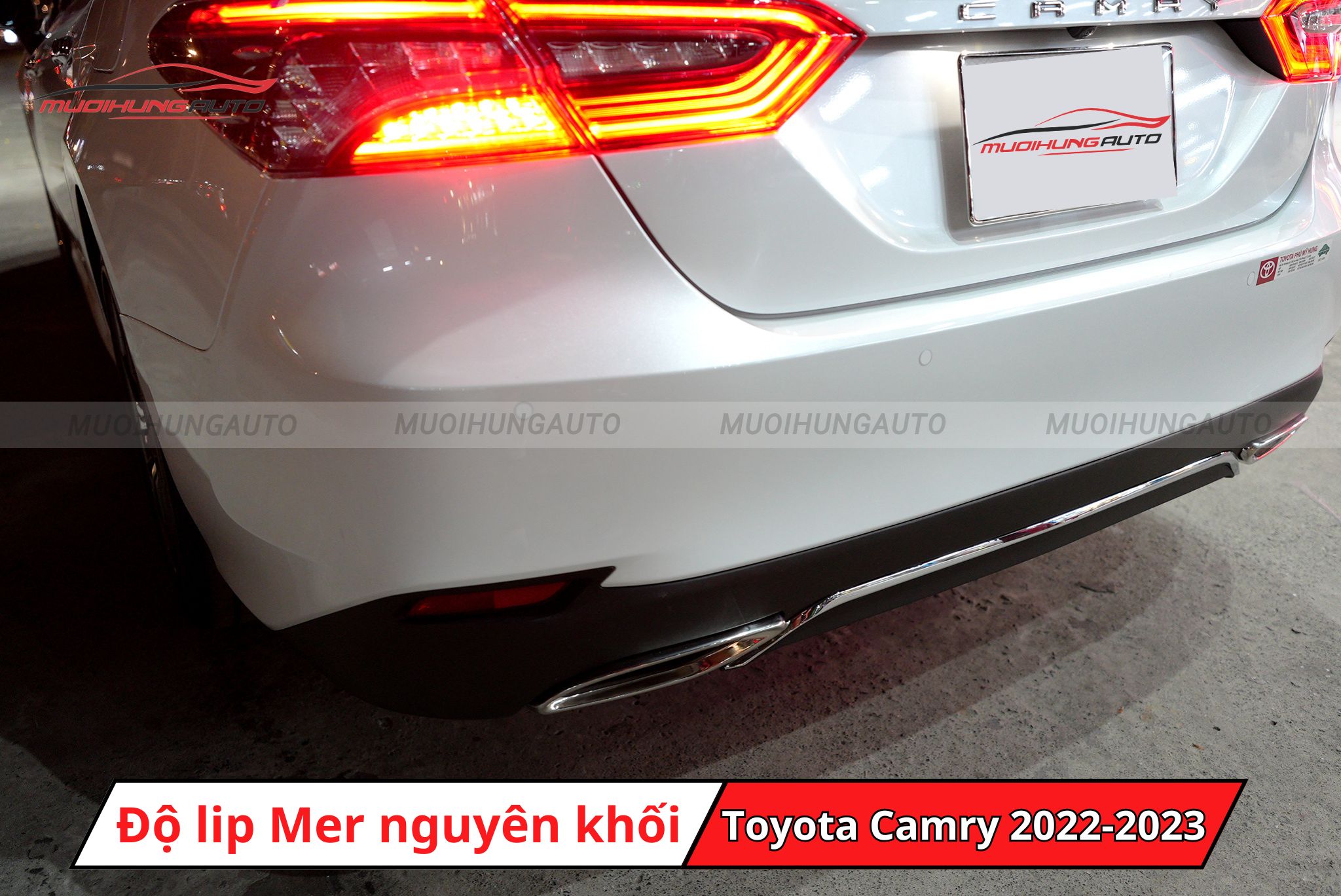 Độ lip pô Mercedes nguyên khối cho xe Toyota Camry 2022-2023