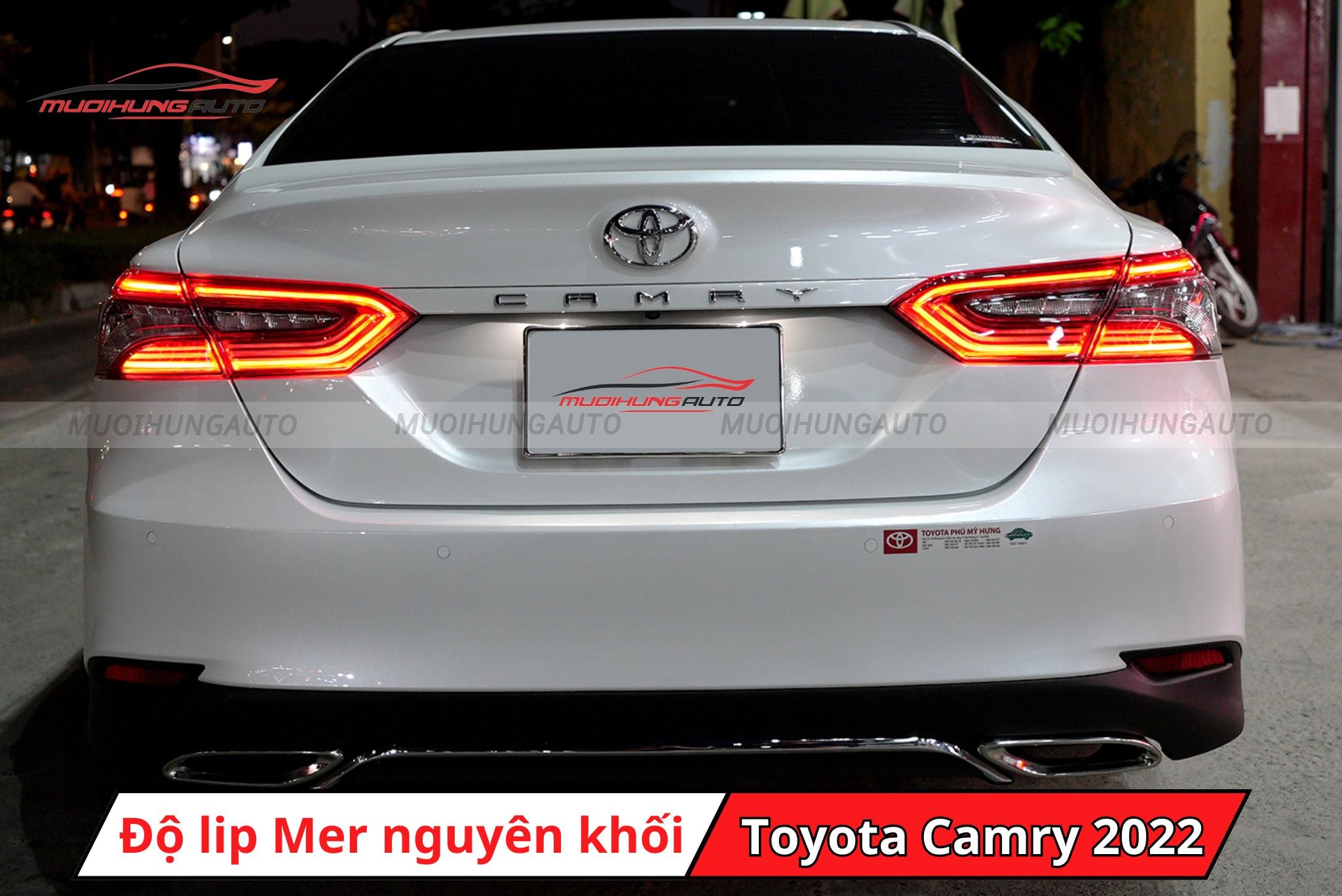 Độ lip pô Mercedes nguyên khối cho xe Toyota Camry 2022