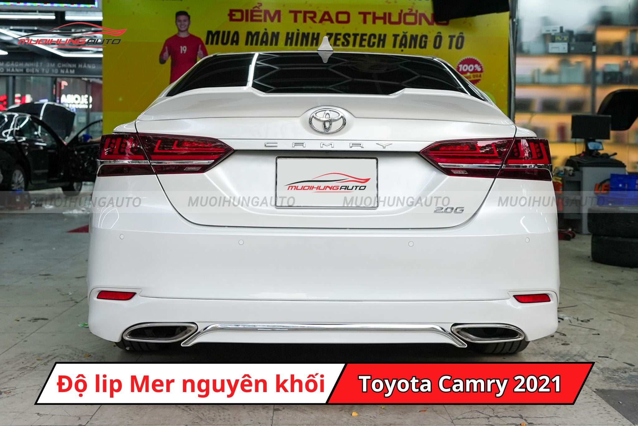 Độ lip pô Mercedes nguyên khối cho xe Toyota Camry 2021