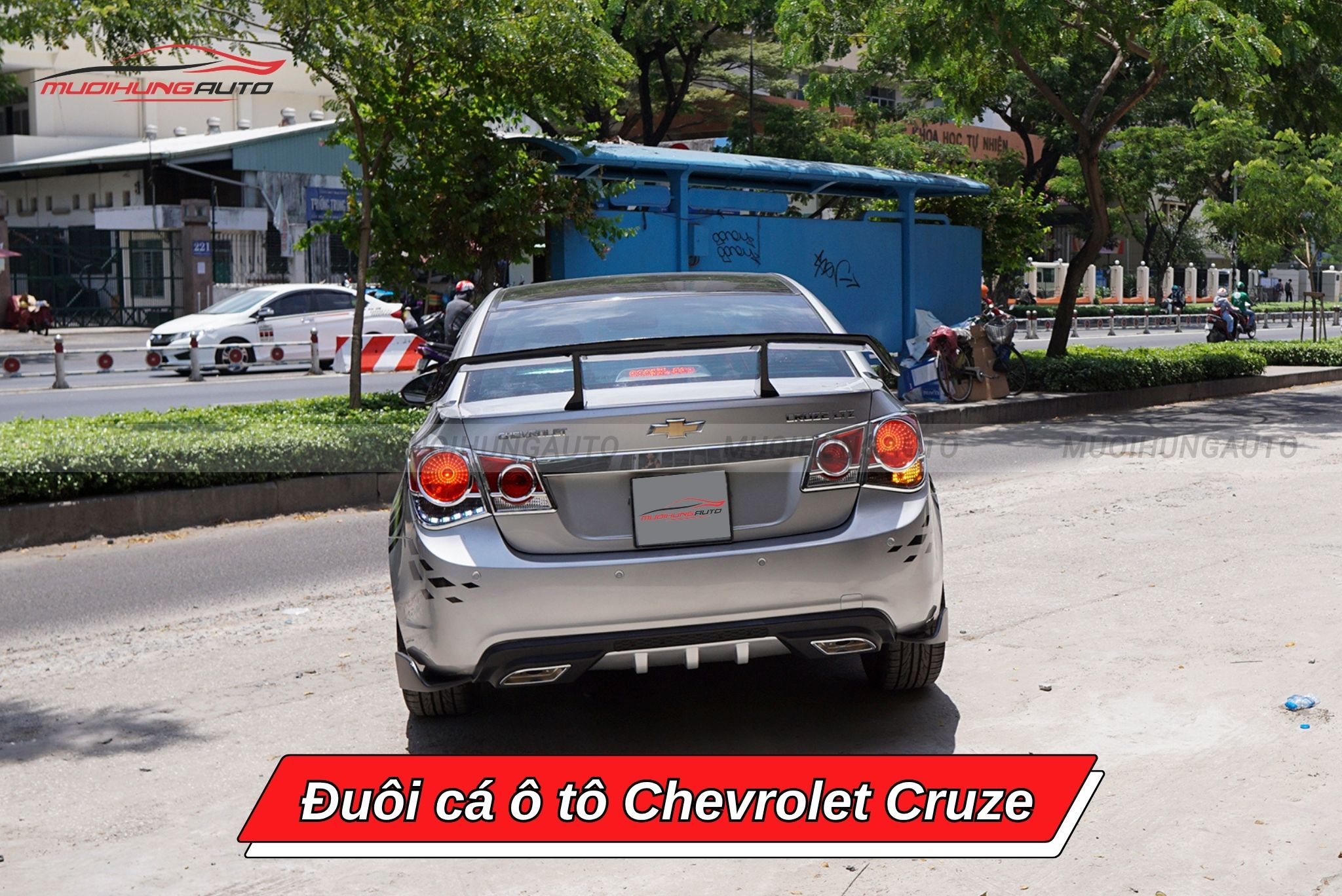 Đuôi cá cho xe Chevrolet Cruze