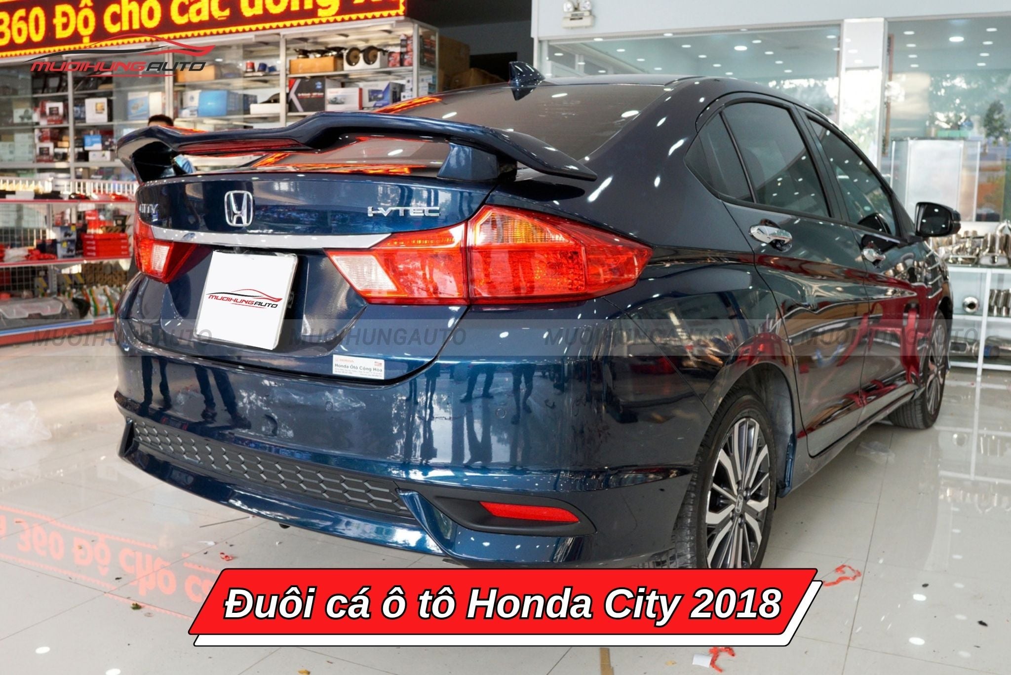 Đuôi cá xe hơi Honda City 2018