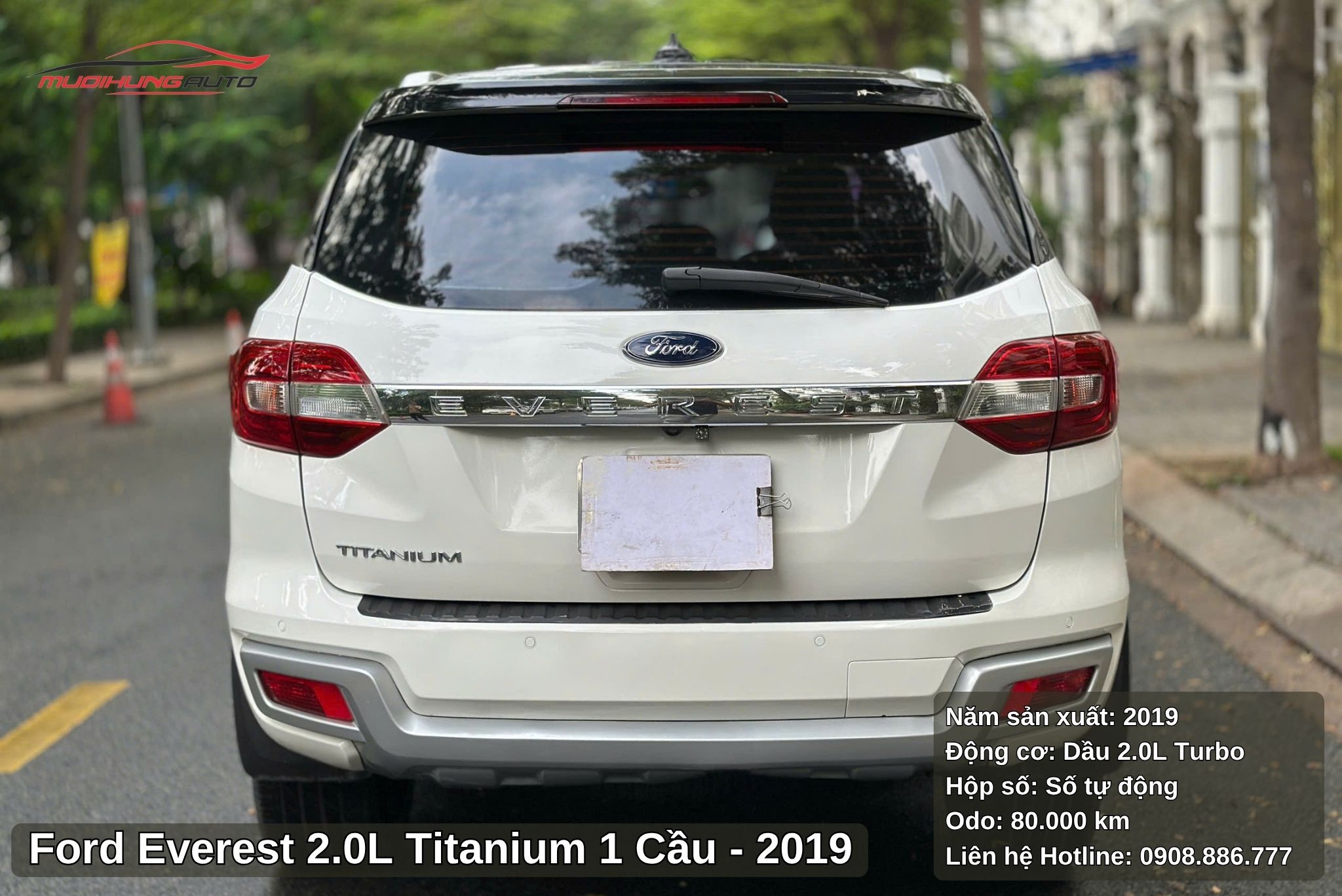 Đuôi xe Ford Everest 2.0L Titanium 1 cầu 2019