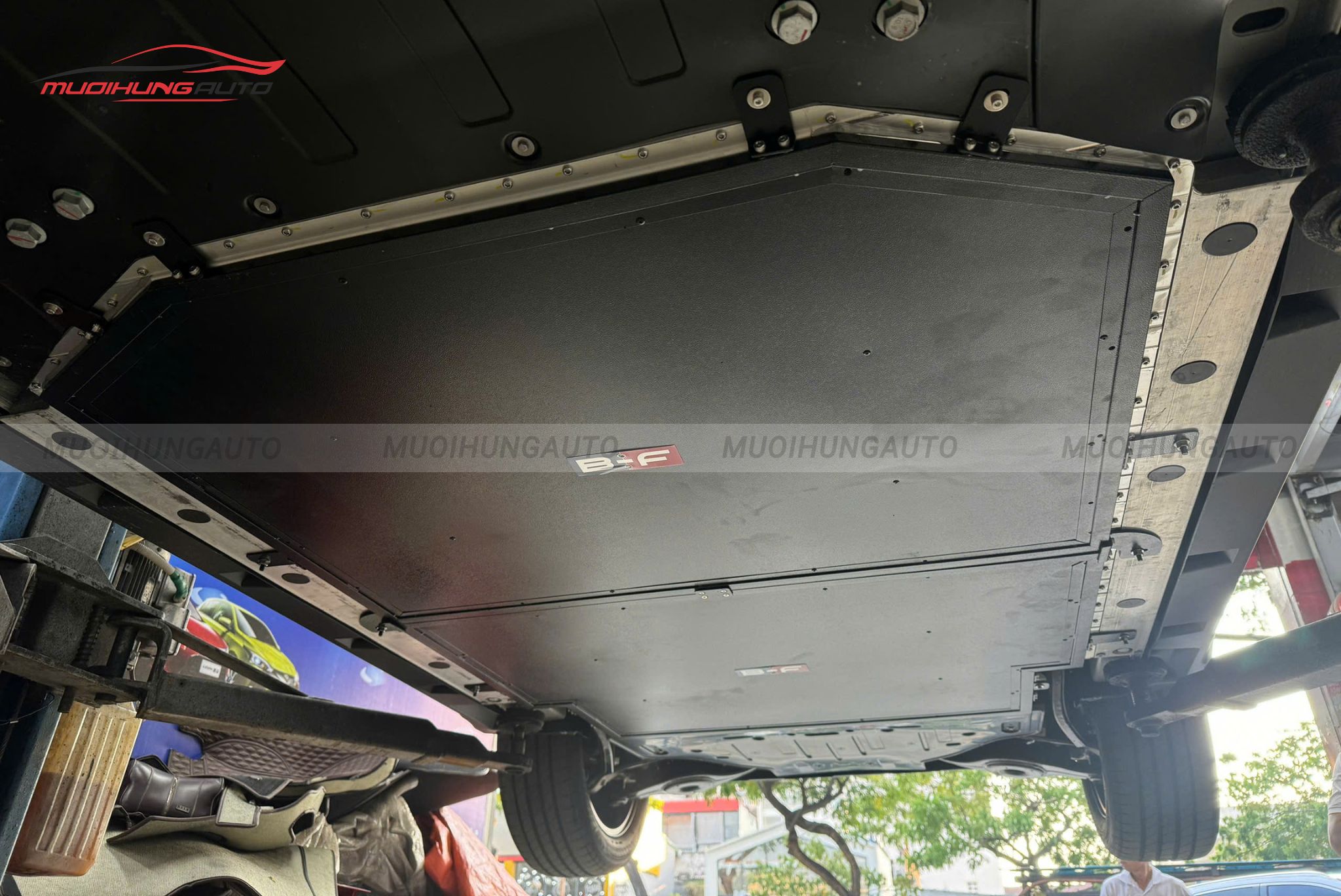 Giáp bảo vệ pin xe Vinfast VF7 2025