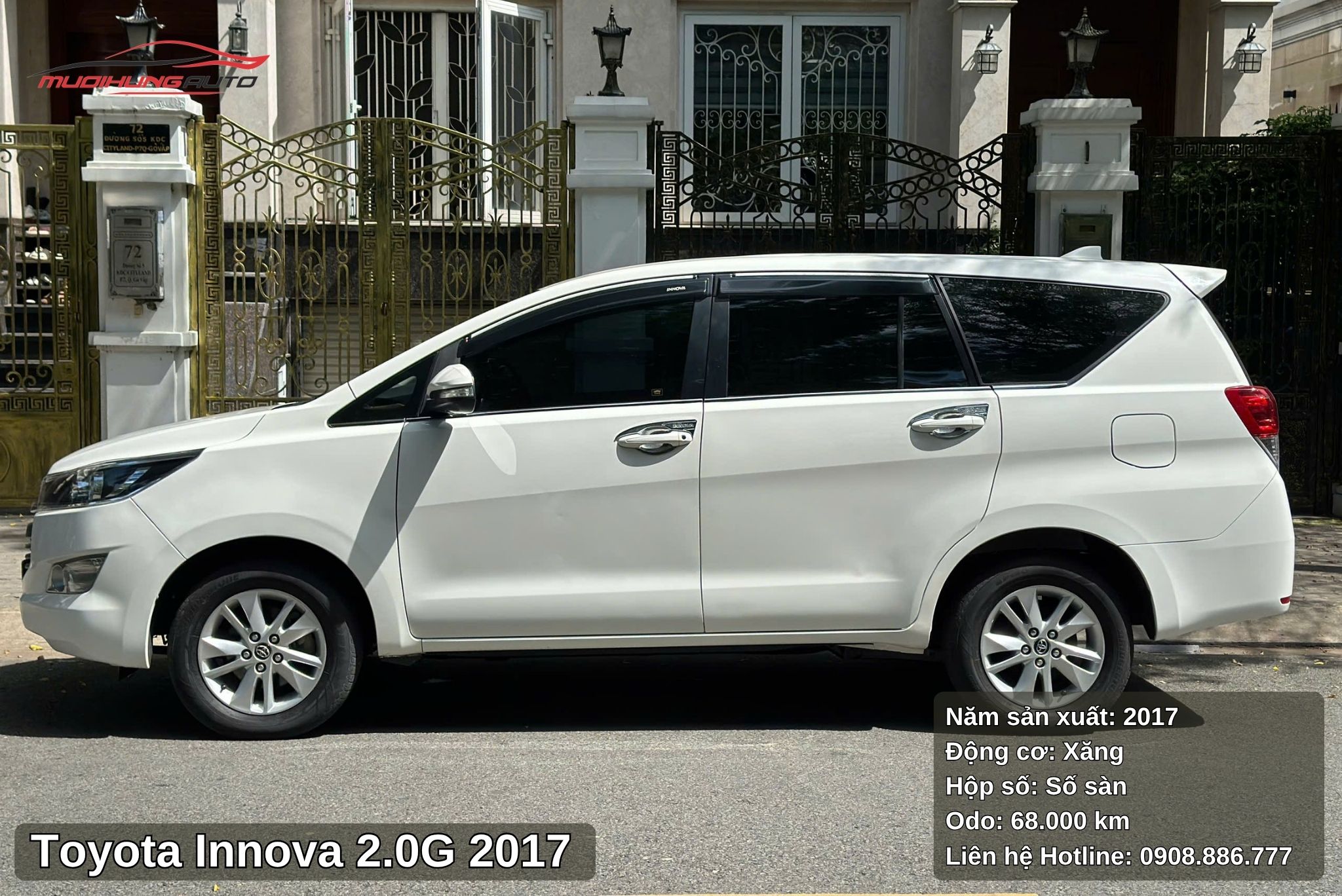 Hông xe Toyota Innova 2.0G 2017