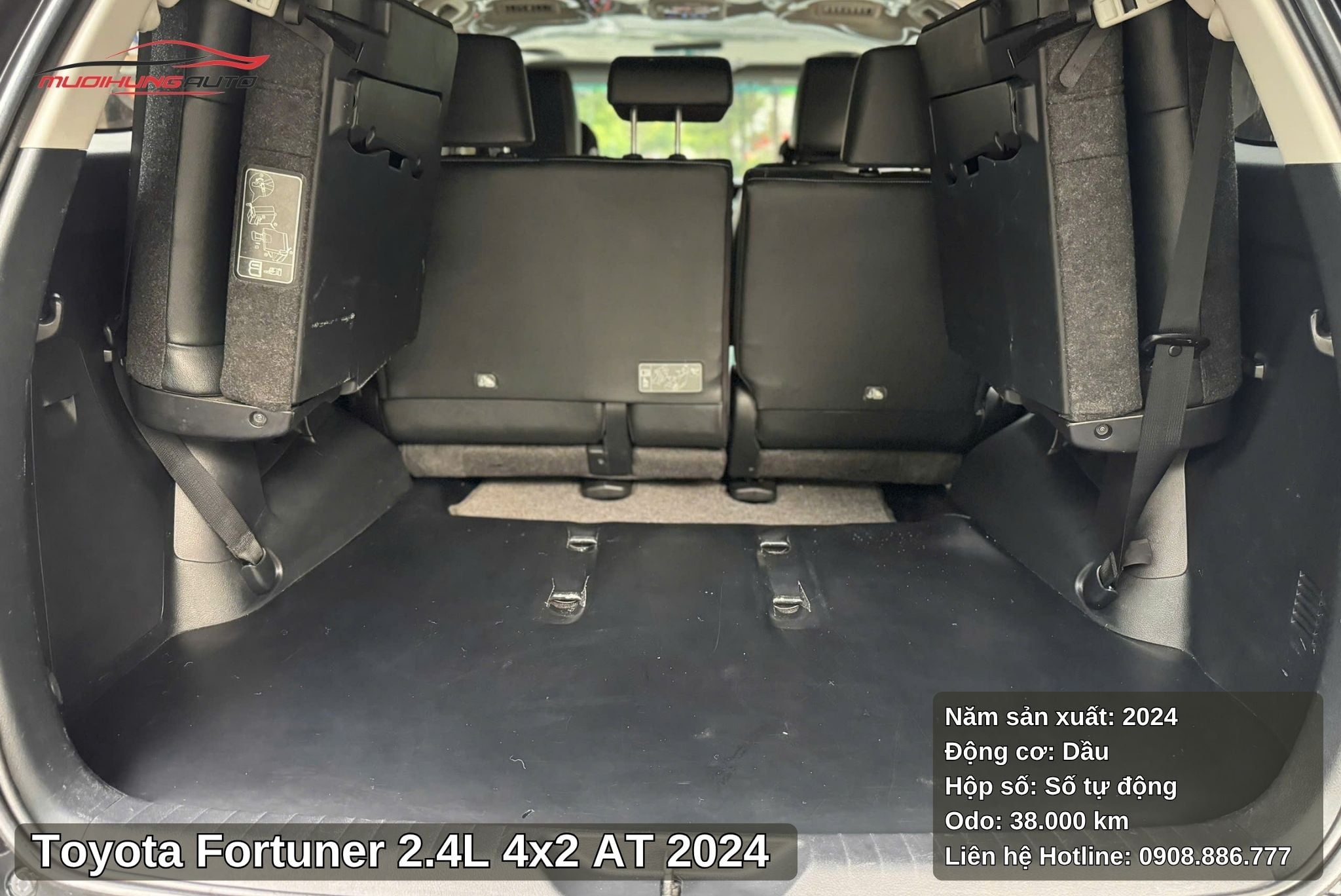 Khoang hành lý rộng rãi trên xe Toyota Fortuner 2.4L 4x2 AT 2024