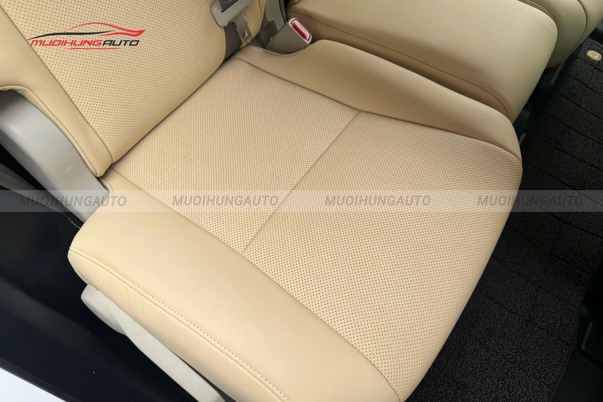 Lắp bọc ghế da ô tô Lexus RX450h 2010