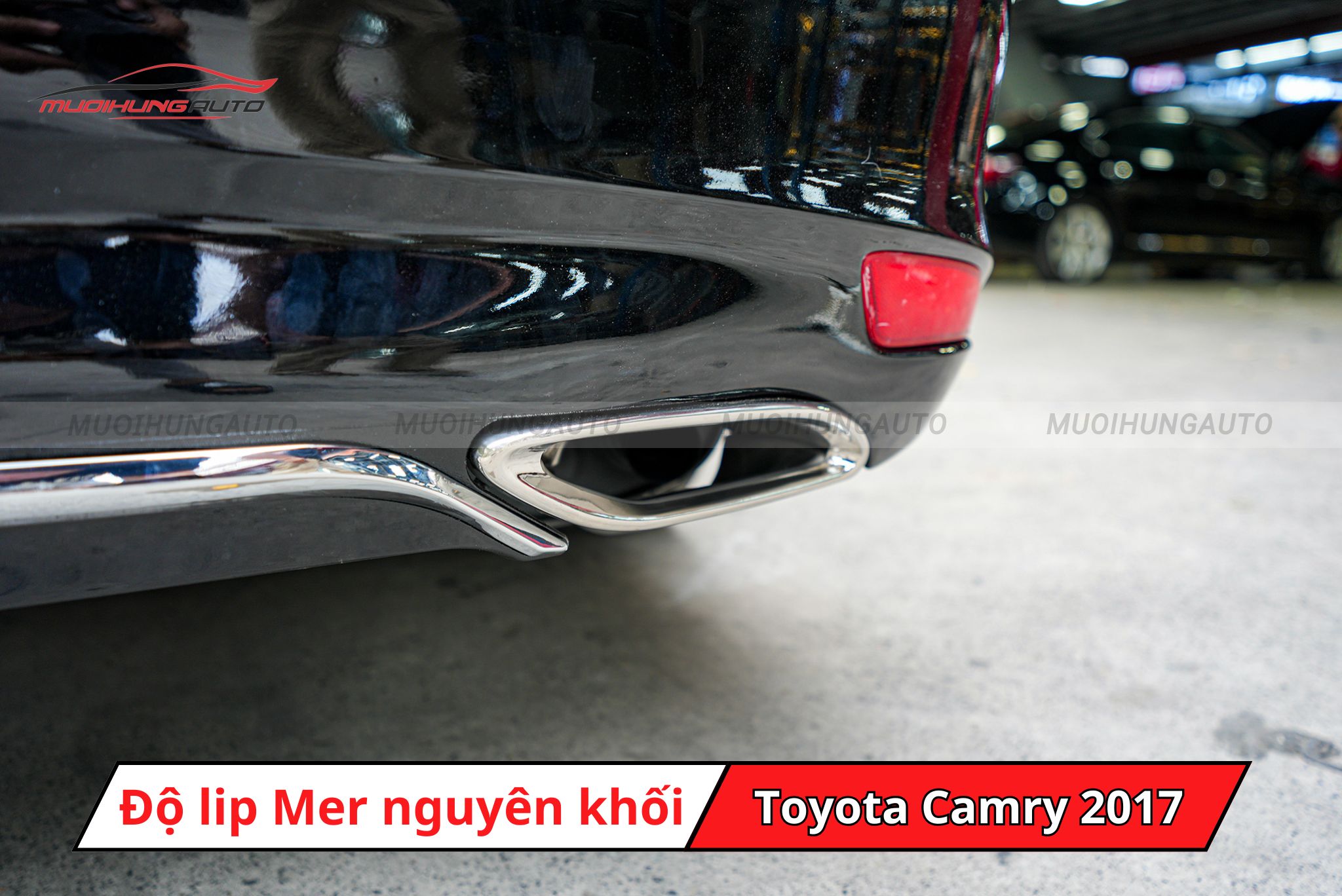 Lip pô Mercedes cho Toyota Camry 2017