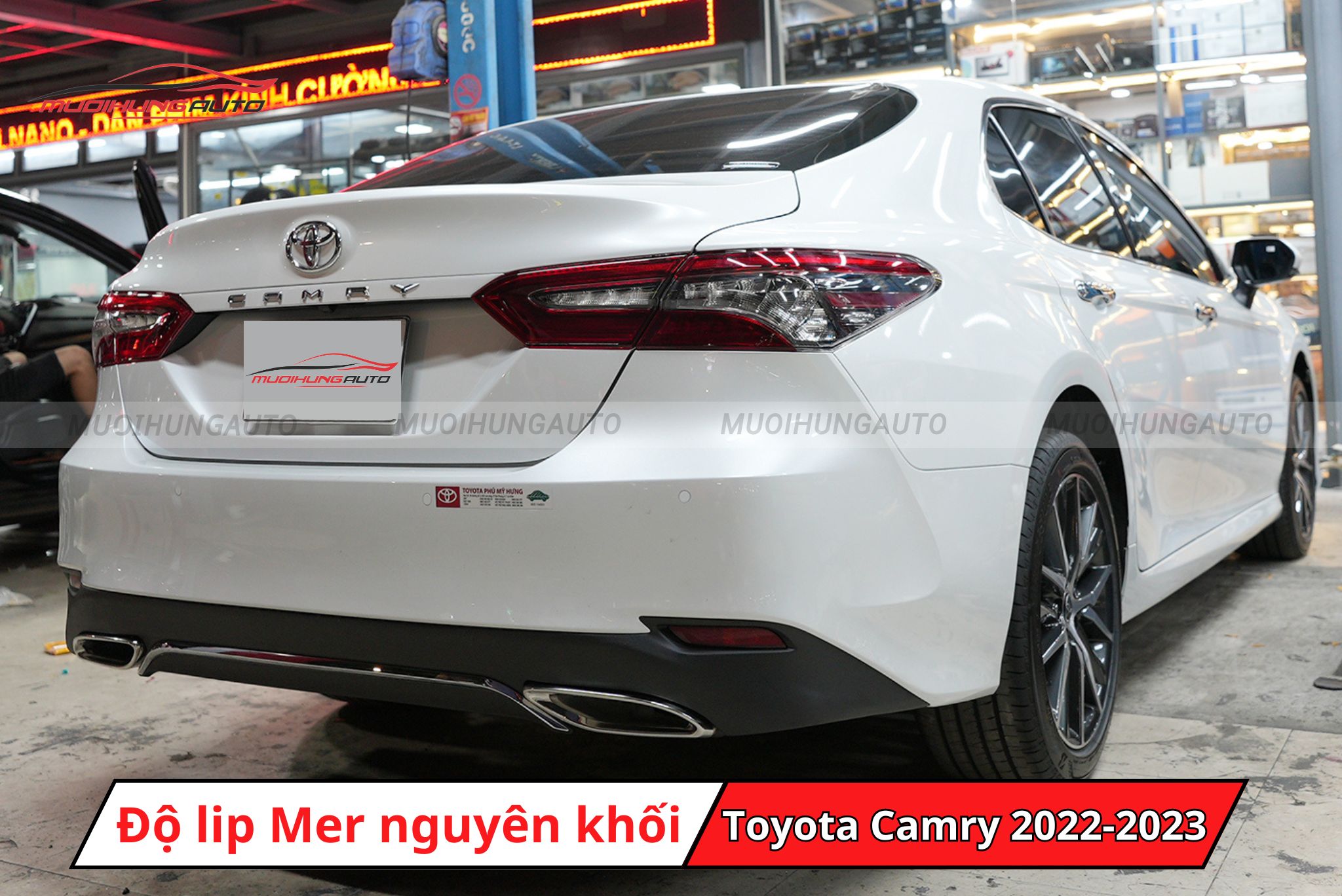 Lip pô kiểu Mercedes cho Toyota Camry 2022-2023