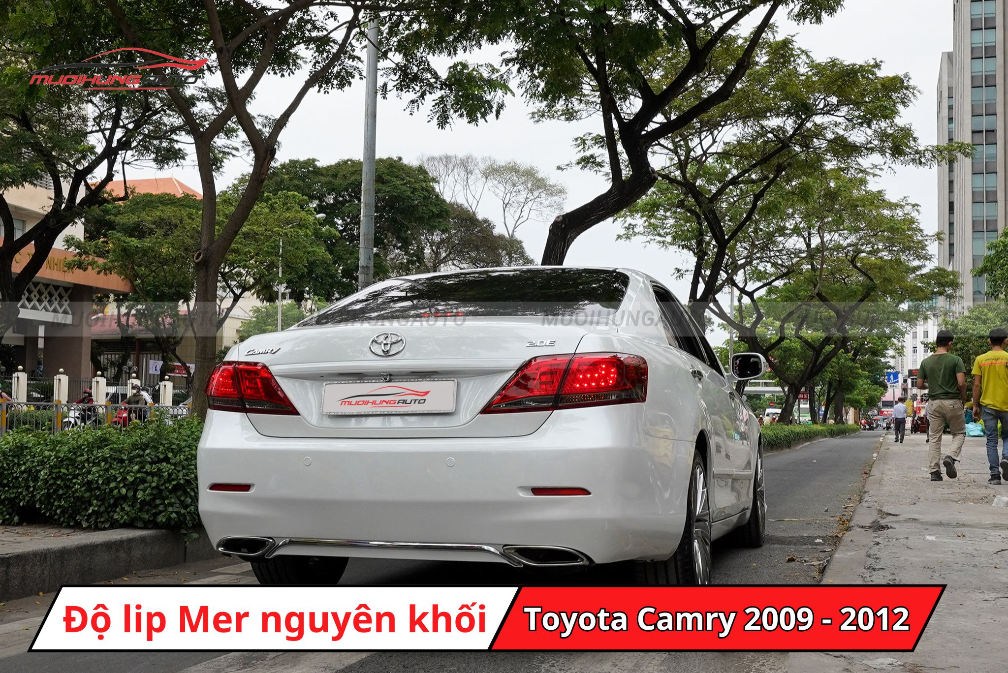 Lip pô Mercedes cho Toyota Camry 2009 - 2012