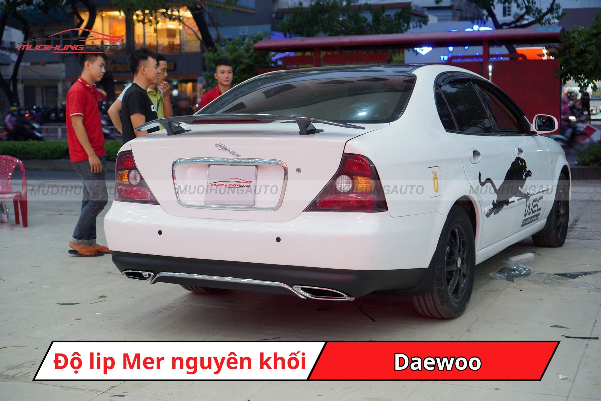 Lip pô Mercedes nguyên khối cho Daewoo