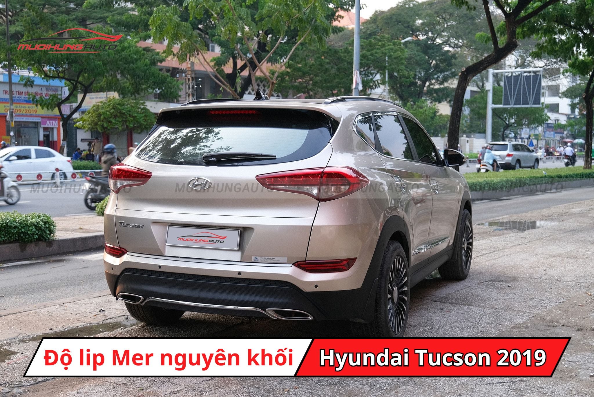 Lip pô Mercedes nguyên khối cho Hyundai Tucson 2019
