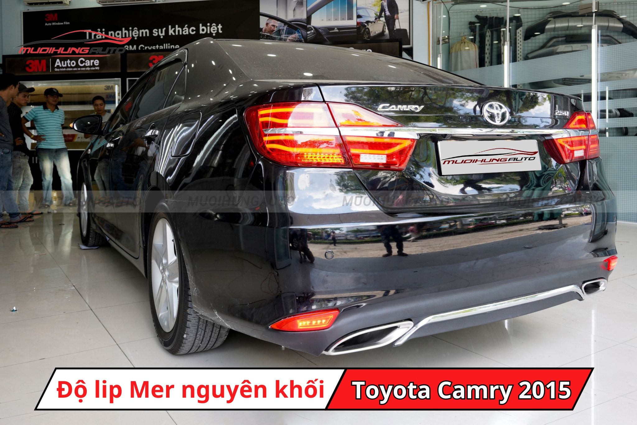 Lip pô Mercedes nguyên khối cho Toyota Camry 2015