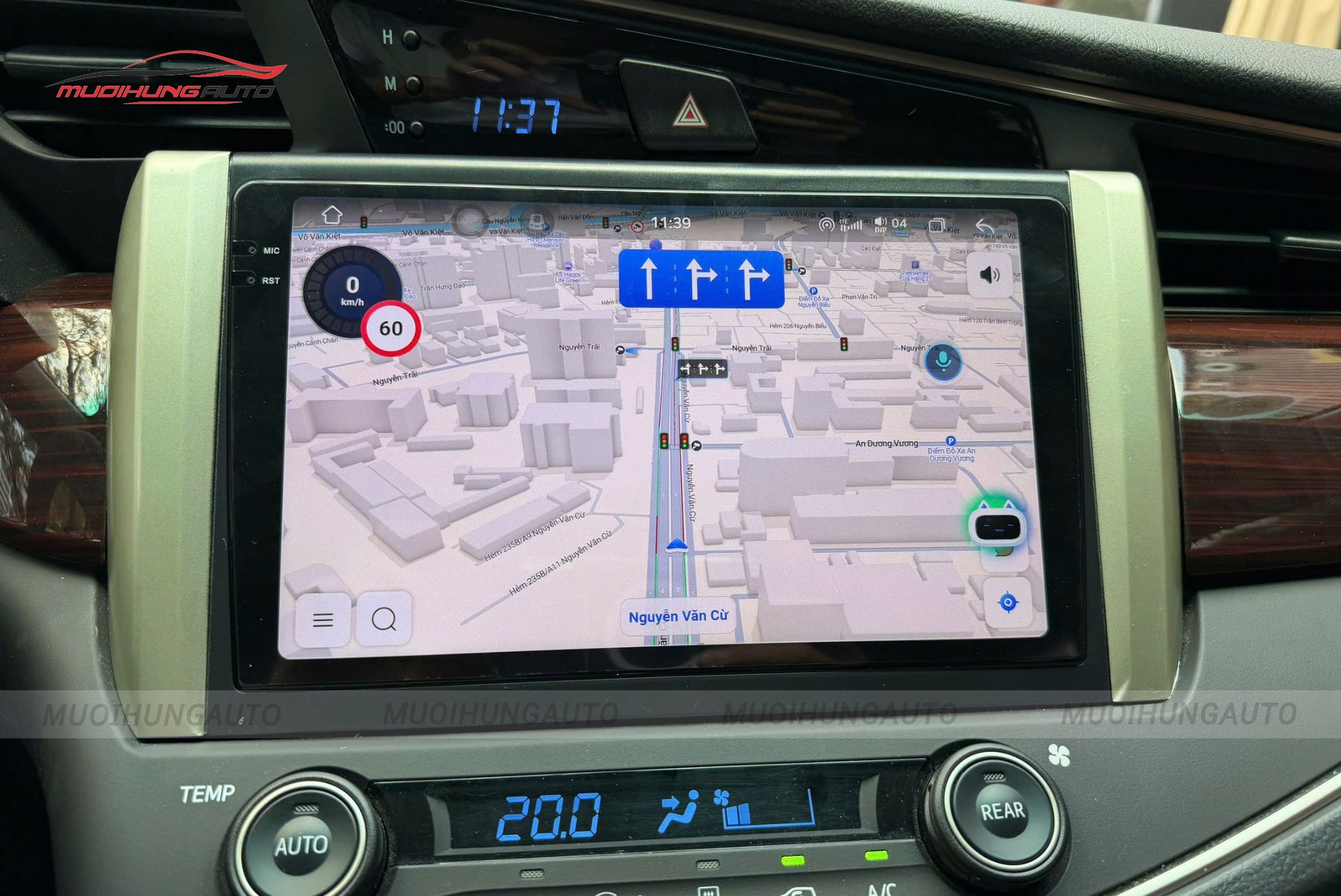 Màn hình android xe ô tô Toyota Innova 2019