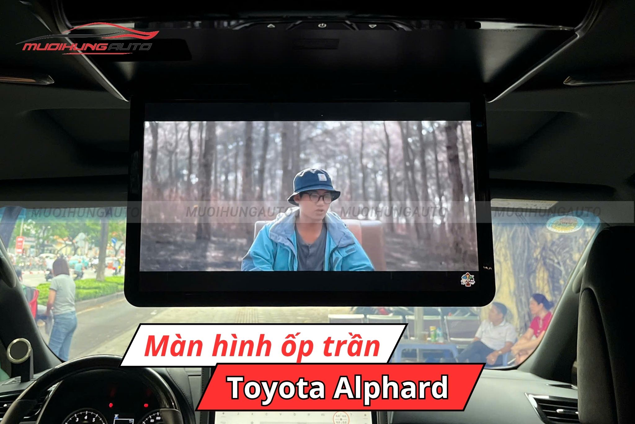 Màn hình ốp trần xe ô tô Toyota Alphard