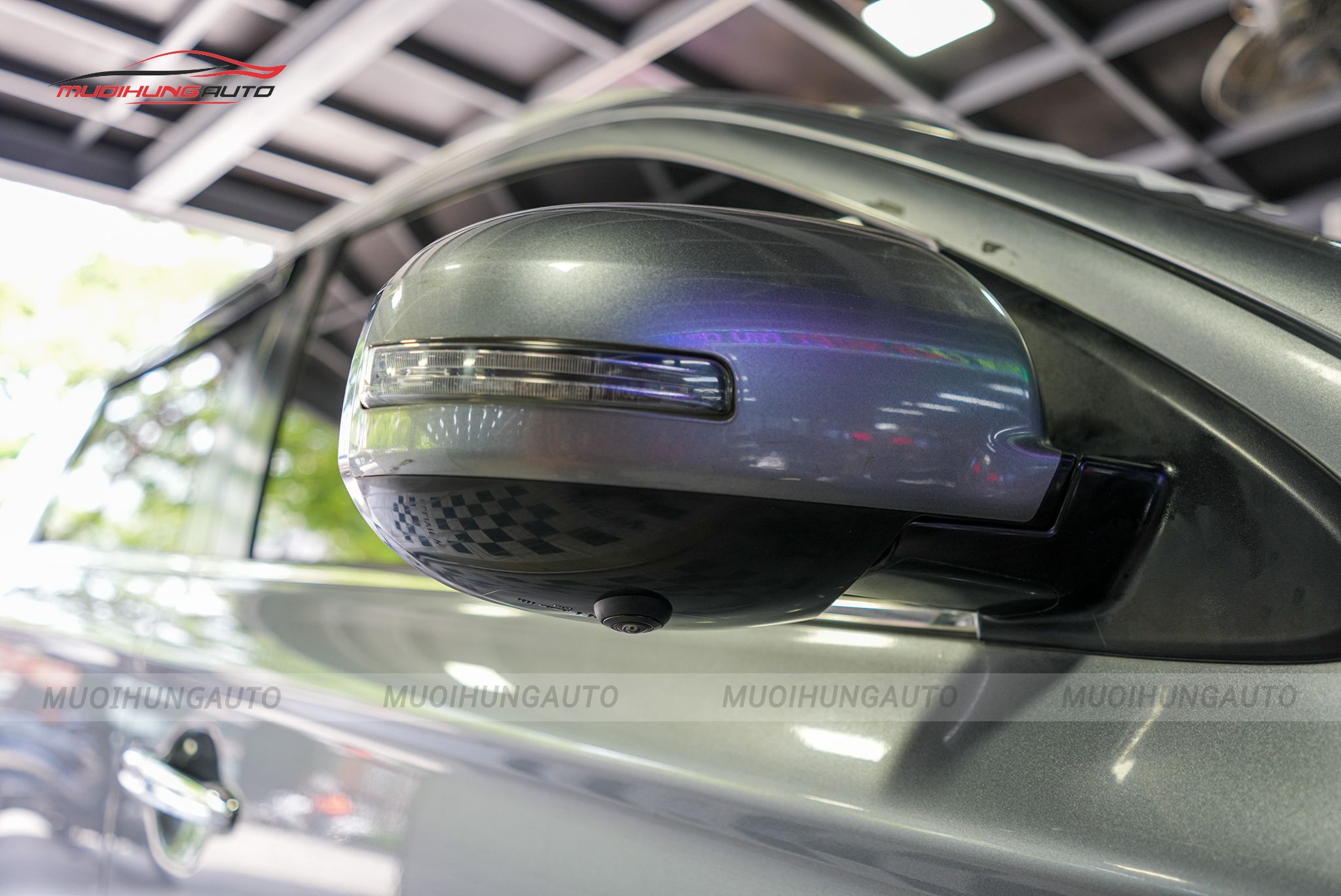 Mắt camera gương bên phải camera 360 độ ô tô Mitsubishi Outlander 2020