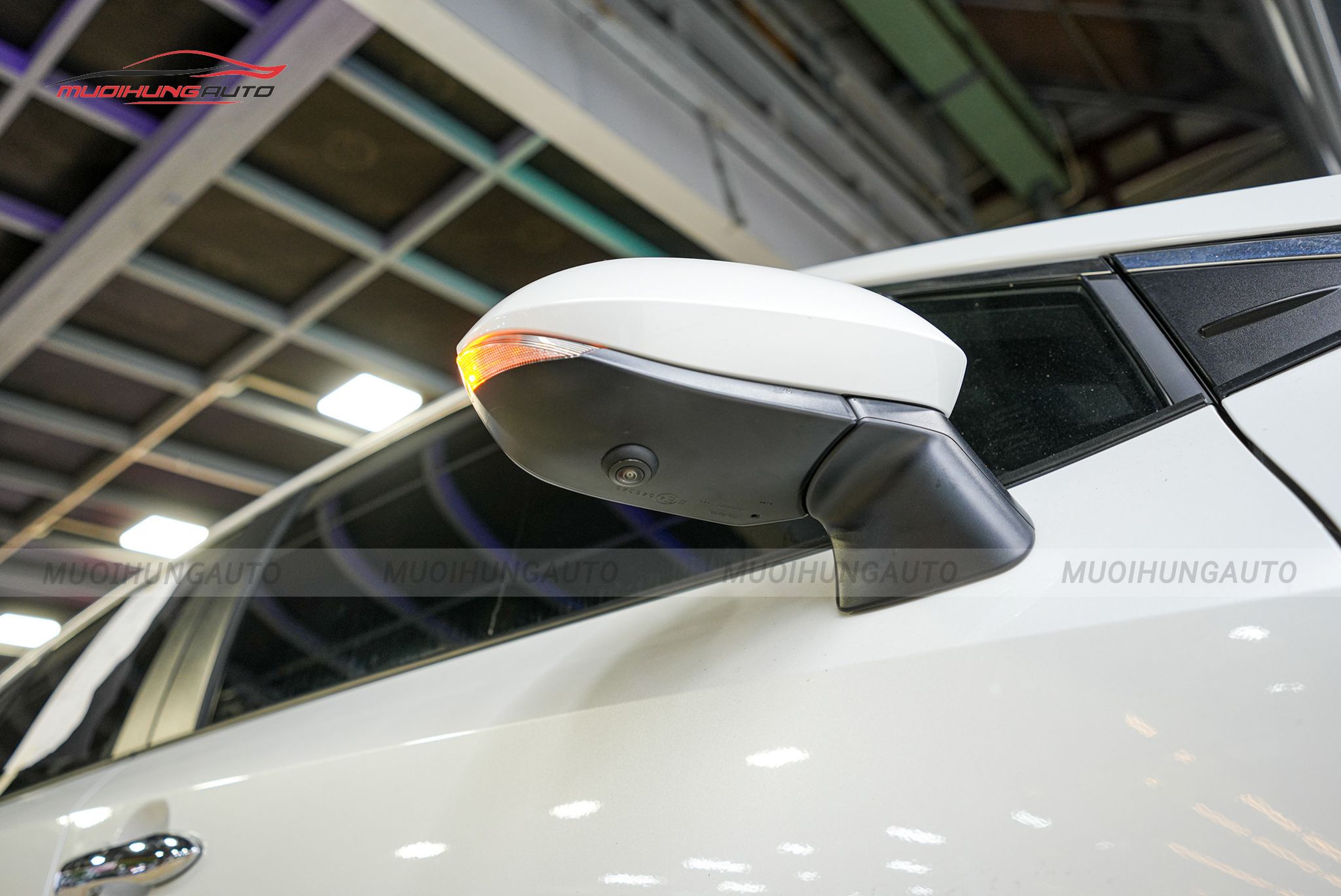 Mắt camera gương bên phải camera 360 độ ô tô Toyota Altis 2022