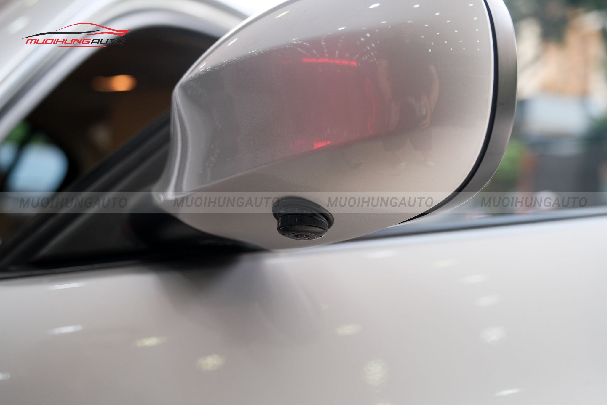 Mắt camera gương bên trái camera 360 độ ô tô BMW 320i 2008