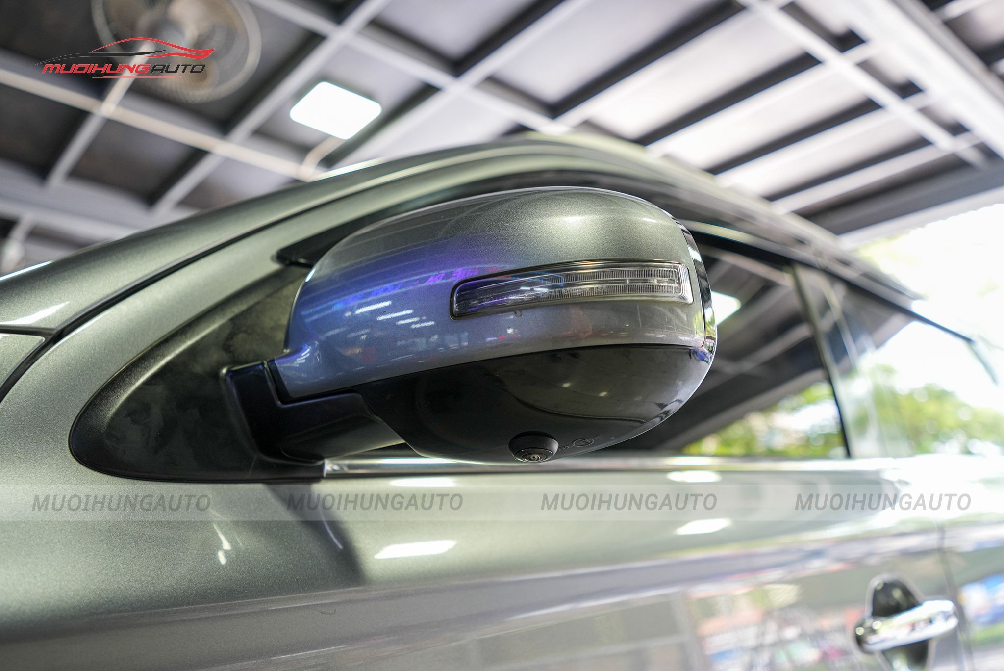 Mắt camera gương bên trái camera 360 độ ô tô Mitsubishi Outlander 2020