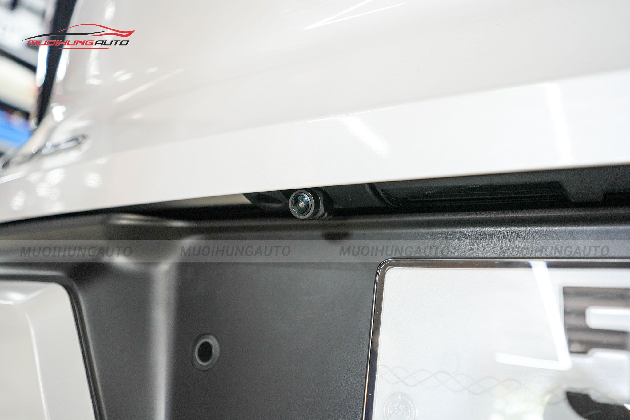 Mắt camera sau camera 360 độ ô tô Mitsubishi Xforce 2024