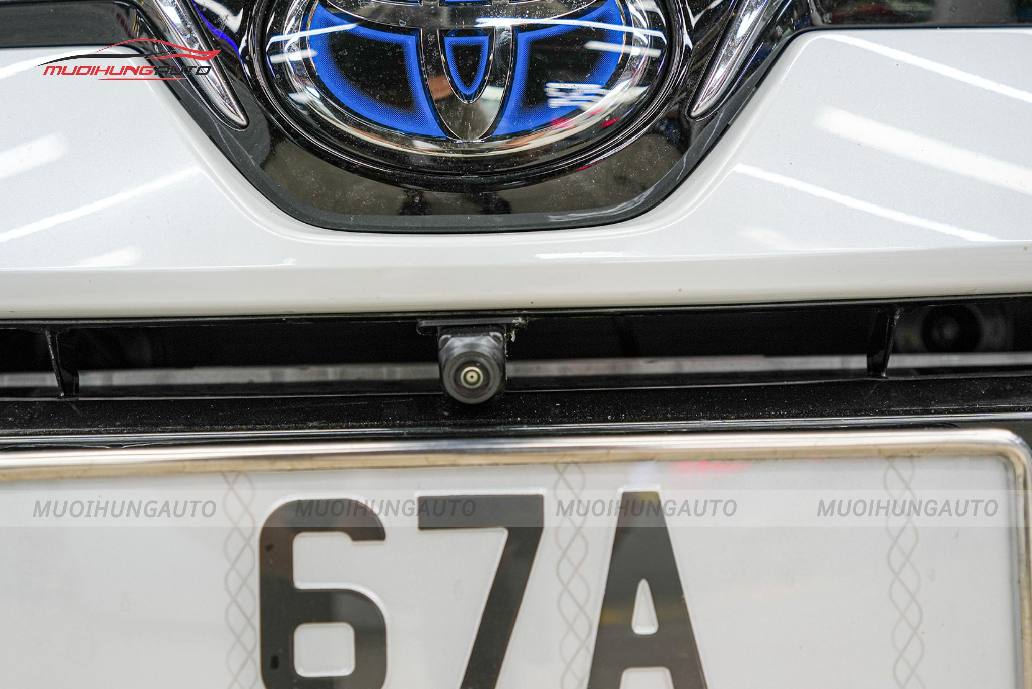 Mắt camera trước camera 360 độ ô tô Toyota Altis 2022