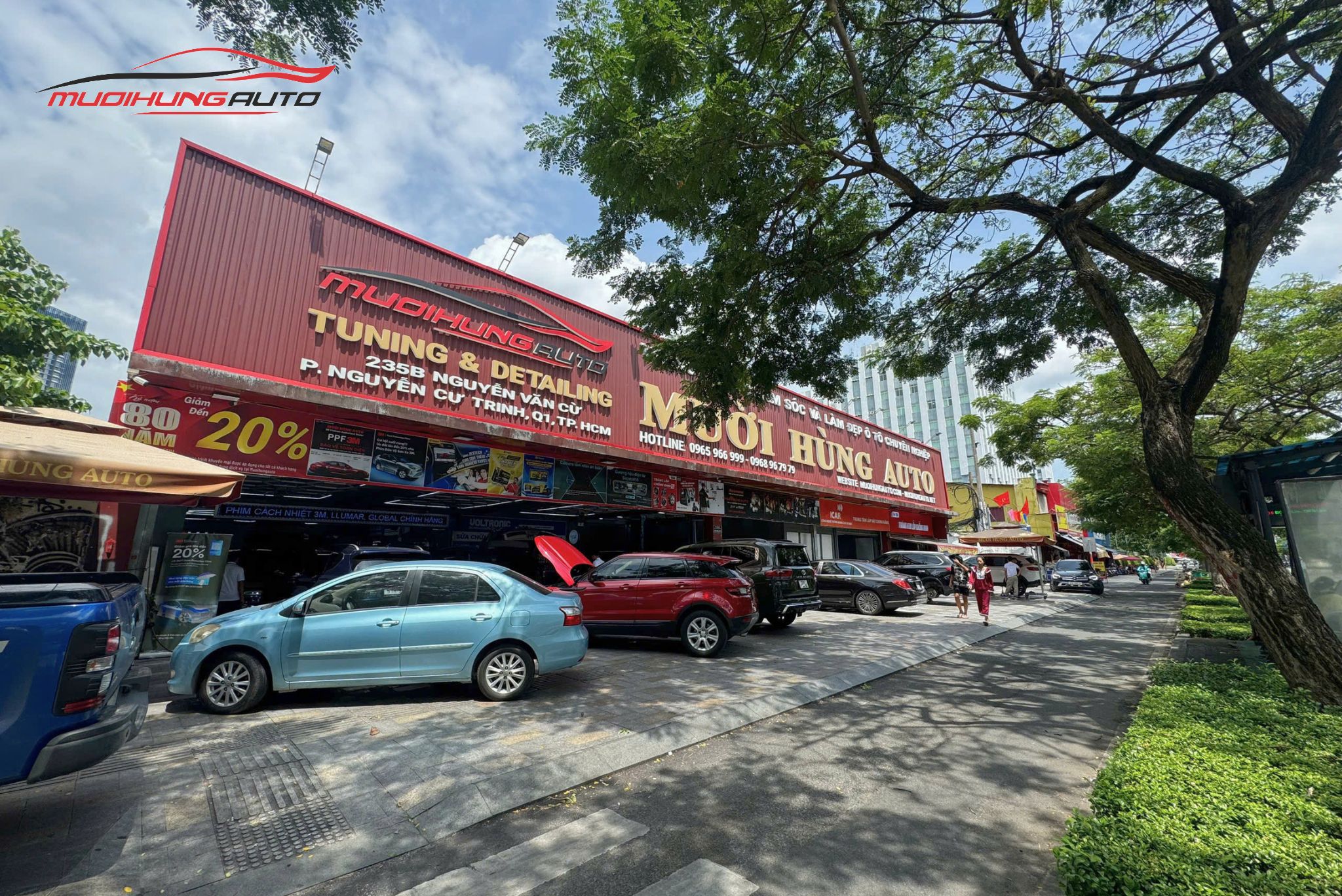 Mười Hùng Auto - Địa chỉ bọc trần ô tô Toyota Fortuner uy tín