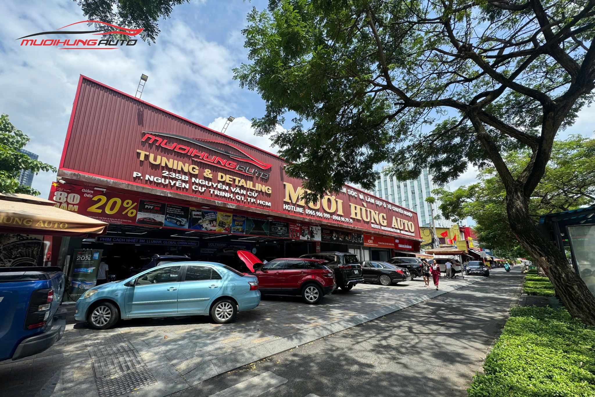 Mười Hùng Auto - Địa chỉ độ đèn hậu nguyên cụm Ford Transit uy tín
