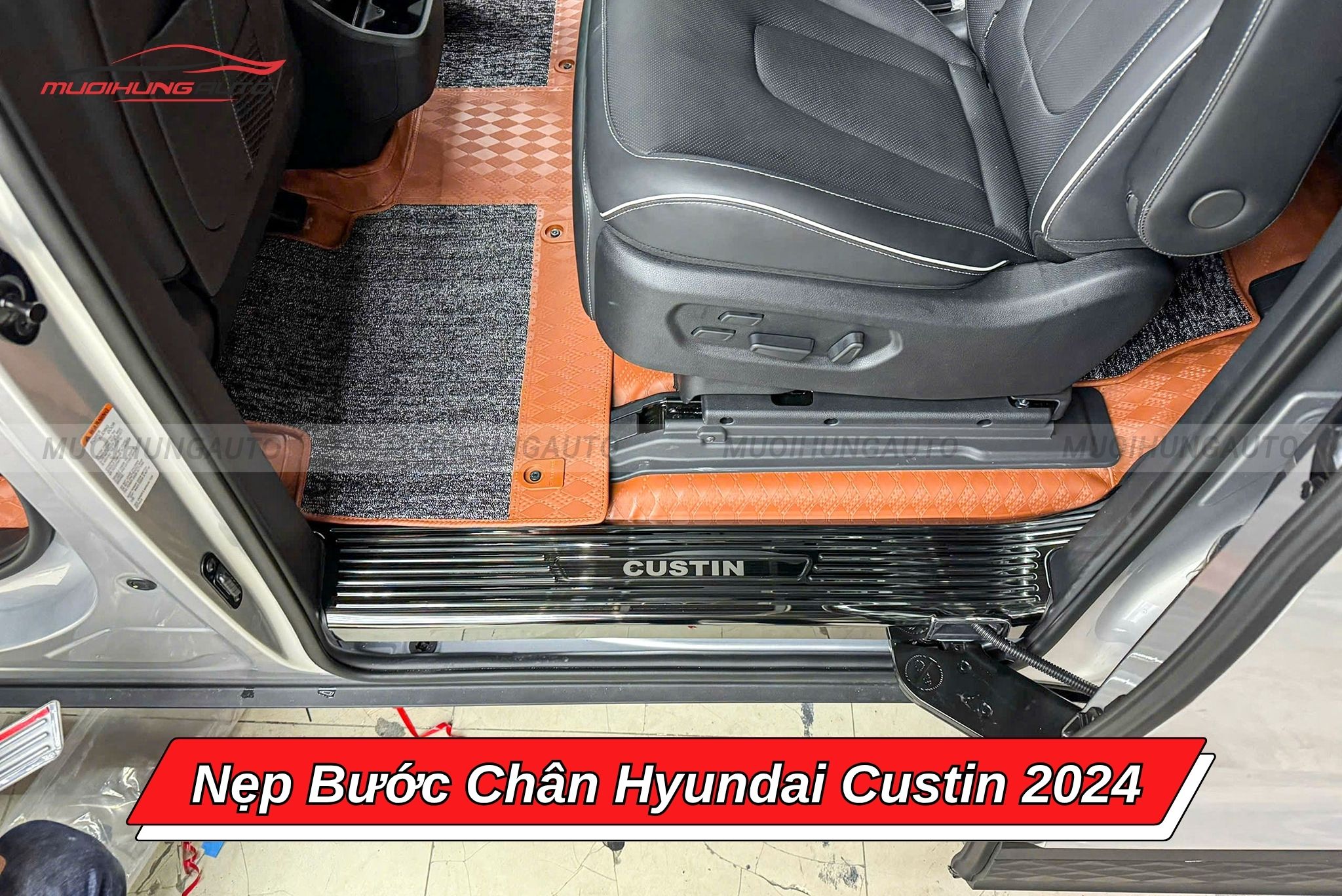 Nẹp bậc lên xuống Hyundai Custin 2024
