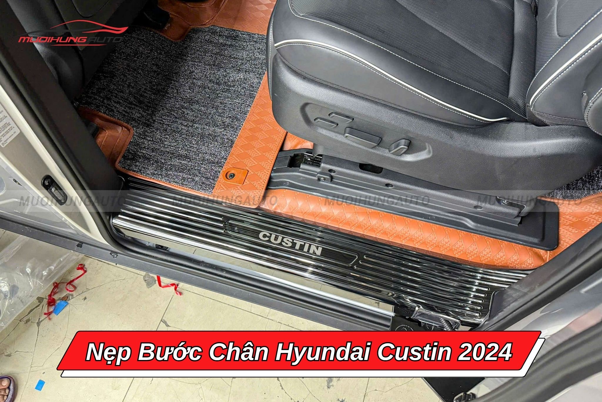 Nẹp bậc lên xuống ô tô Hyundai Custin 2024