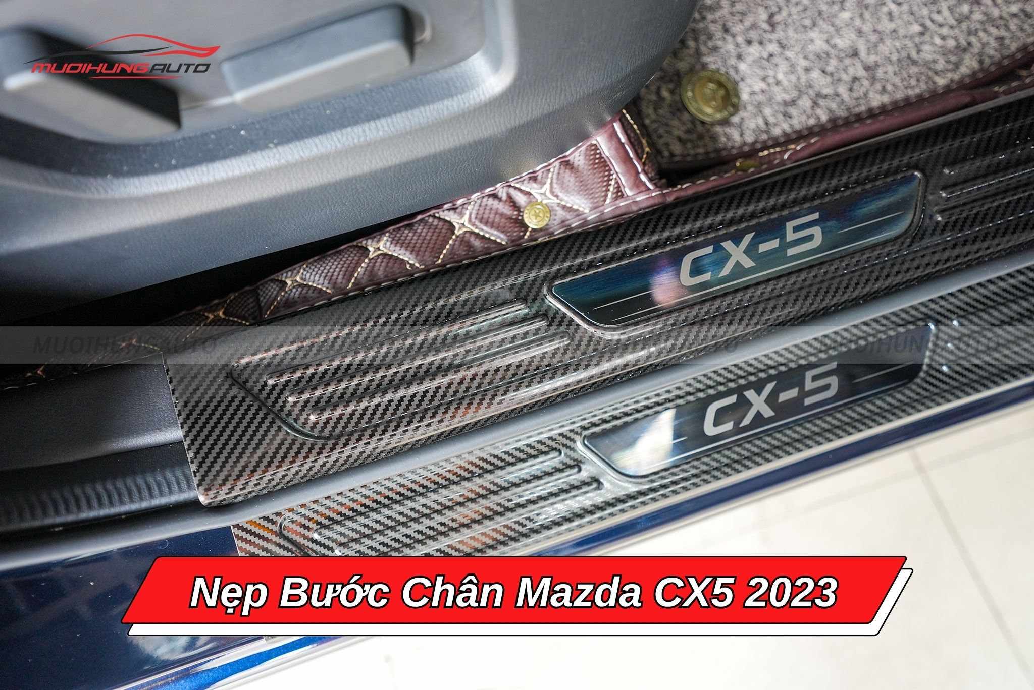 Nẹp bậc lên xuống ô tô Mazda CX5 2023