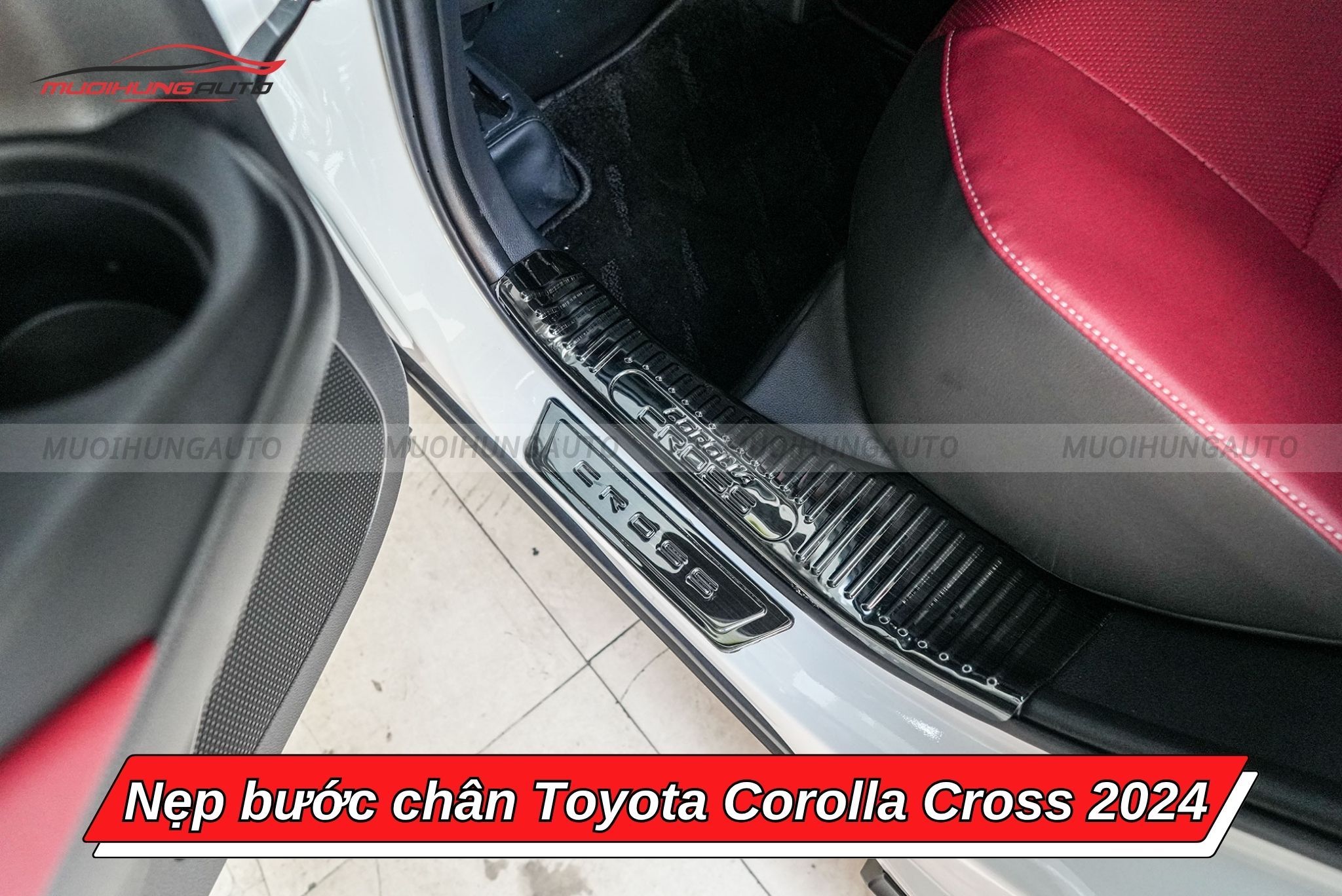 Nẹp bậc lên xuống ô tô Toyota Corolla Cross 2024