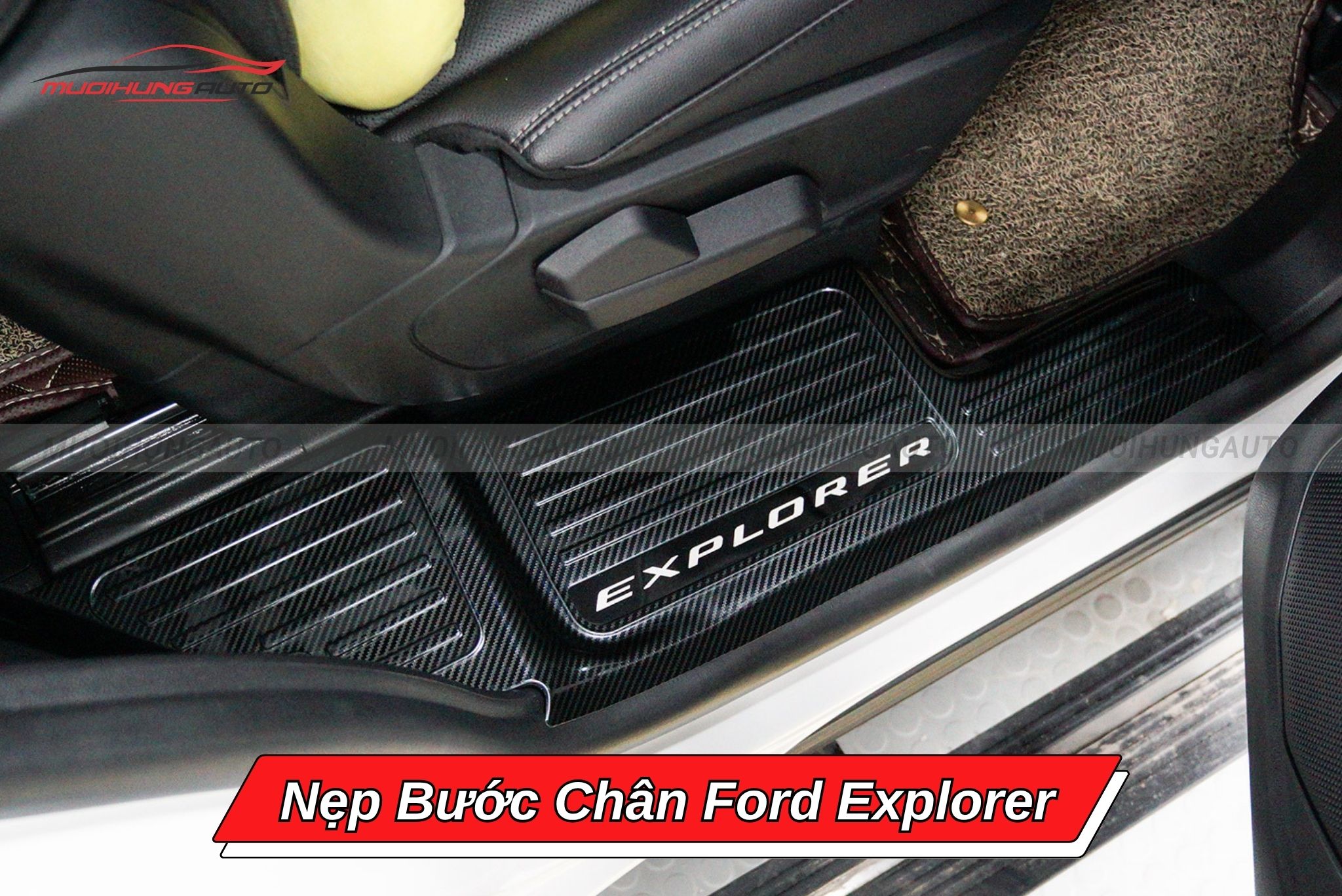 Nẹp bậc lên xuống xe ô tô Ford Explorer