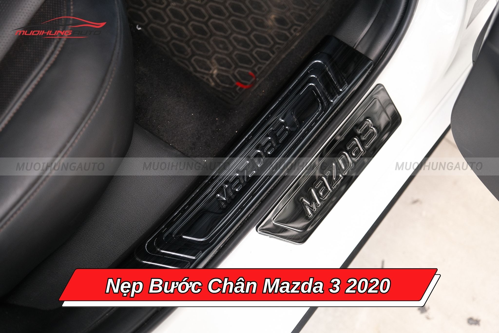 Nẹp bậc lên xuống xe ô tô Mazda 3 2020