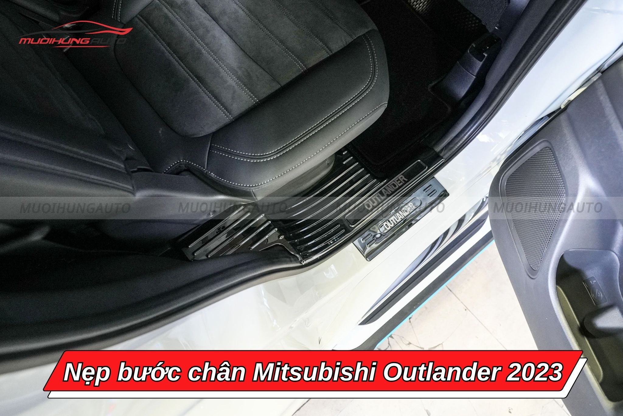 Nẹp bước chân cho Mitsubishi Outlander 2023