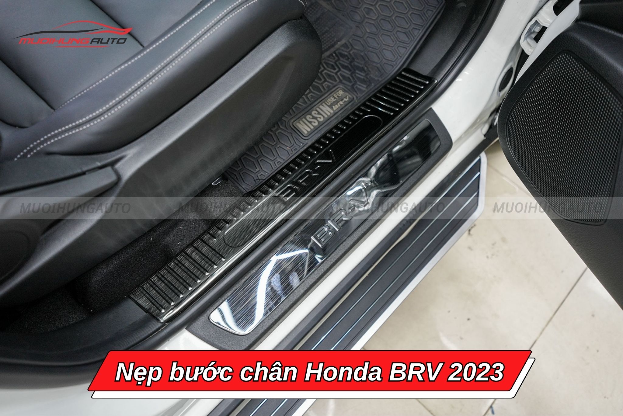 Nẹp bước chân cho xe Honda BRV 2023