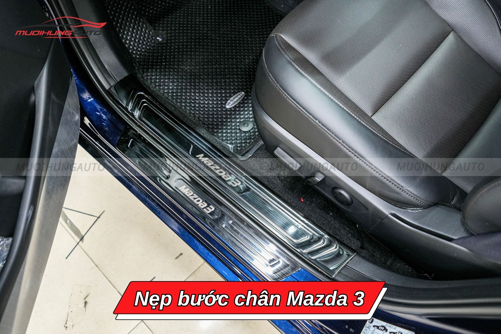 Nẹp bước chân Mazda 3