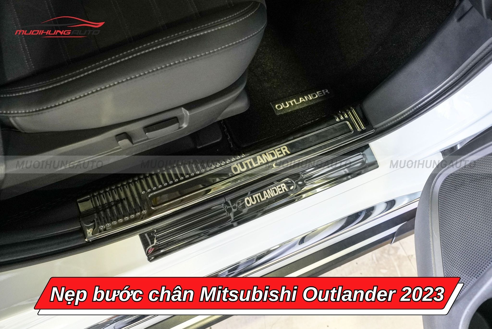Nẹp bước chân ô tô Mitsubishi Outlander 2023