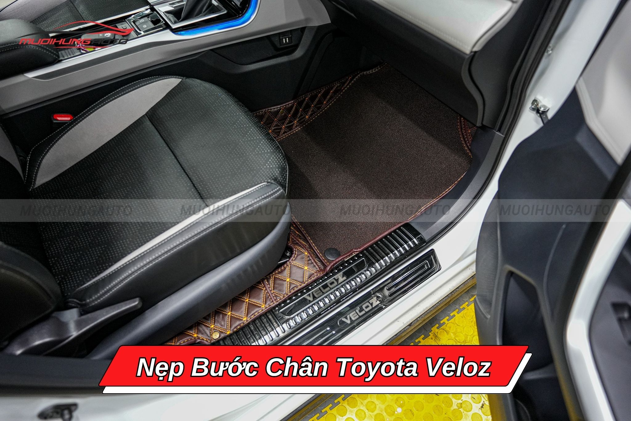 Nẹp bước chân ô tô Toyota Veloz