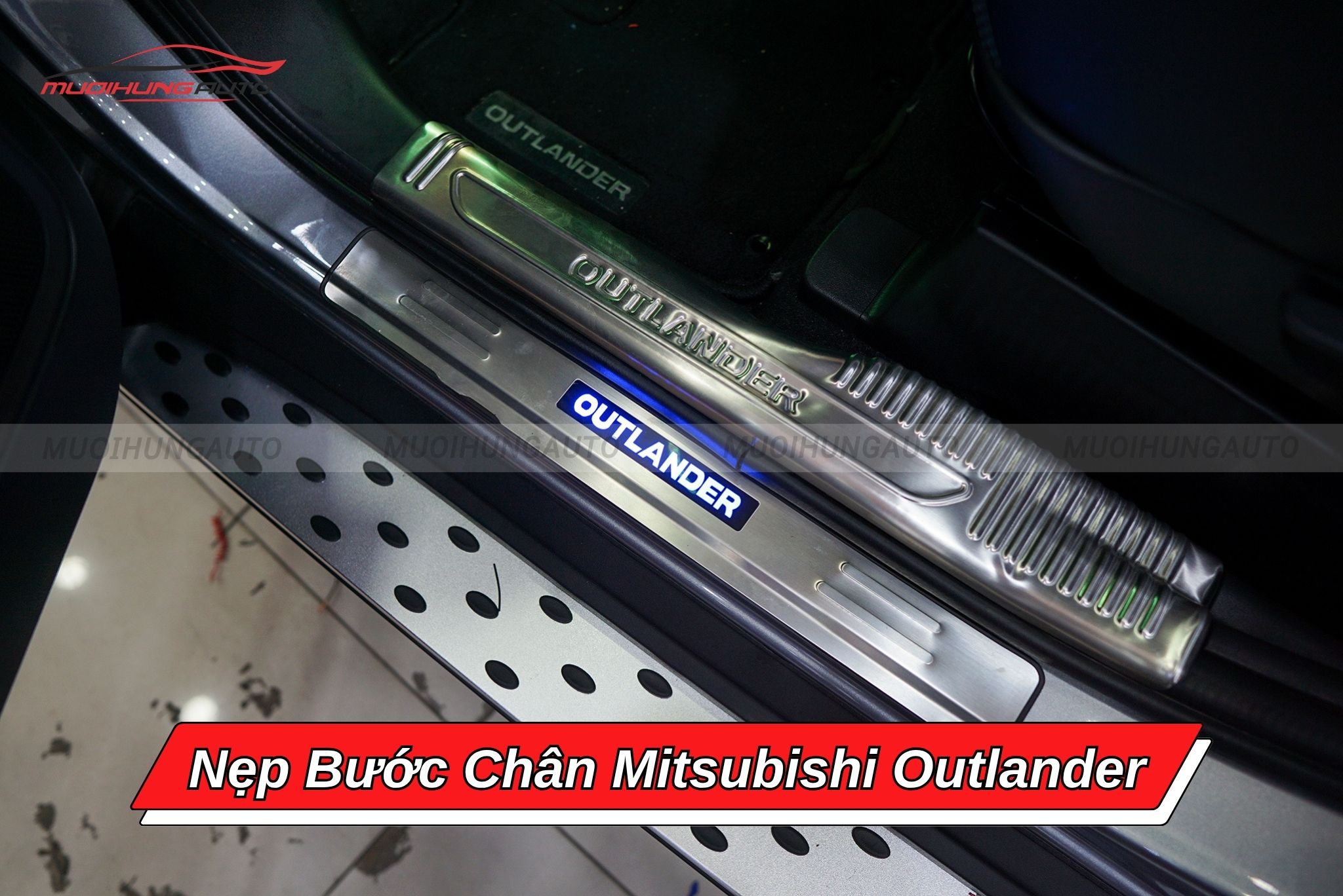 Nẹp bước chân xe Mitsubishi Outlander