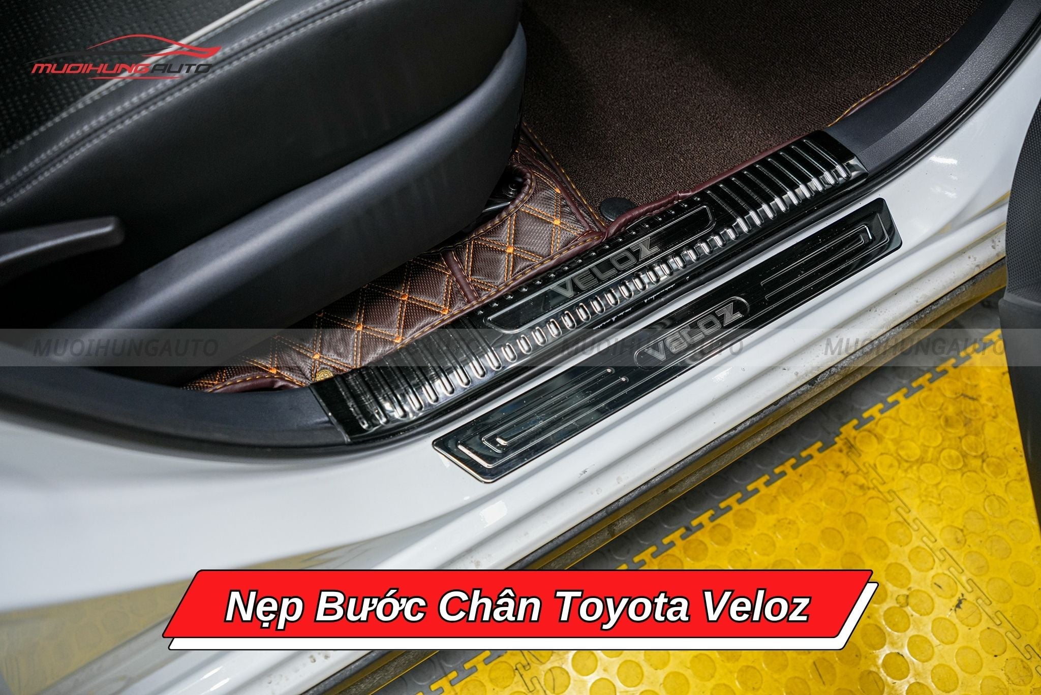 Nẹp bước chân xe ô tô Toyota Veloz