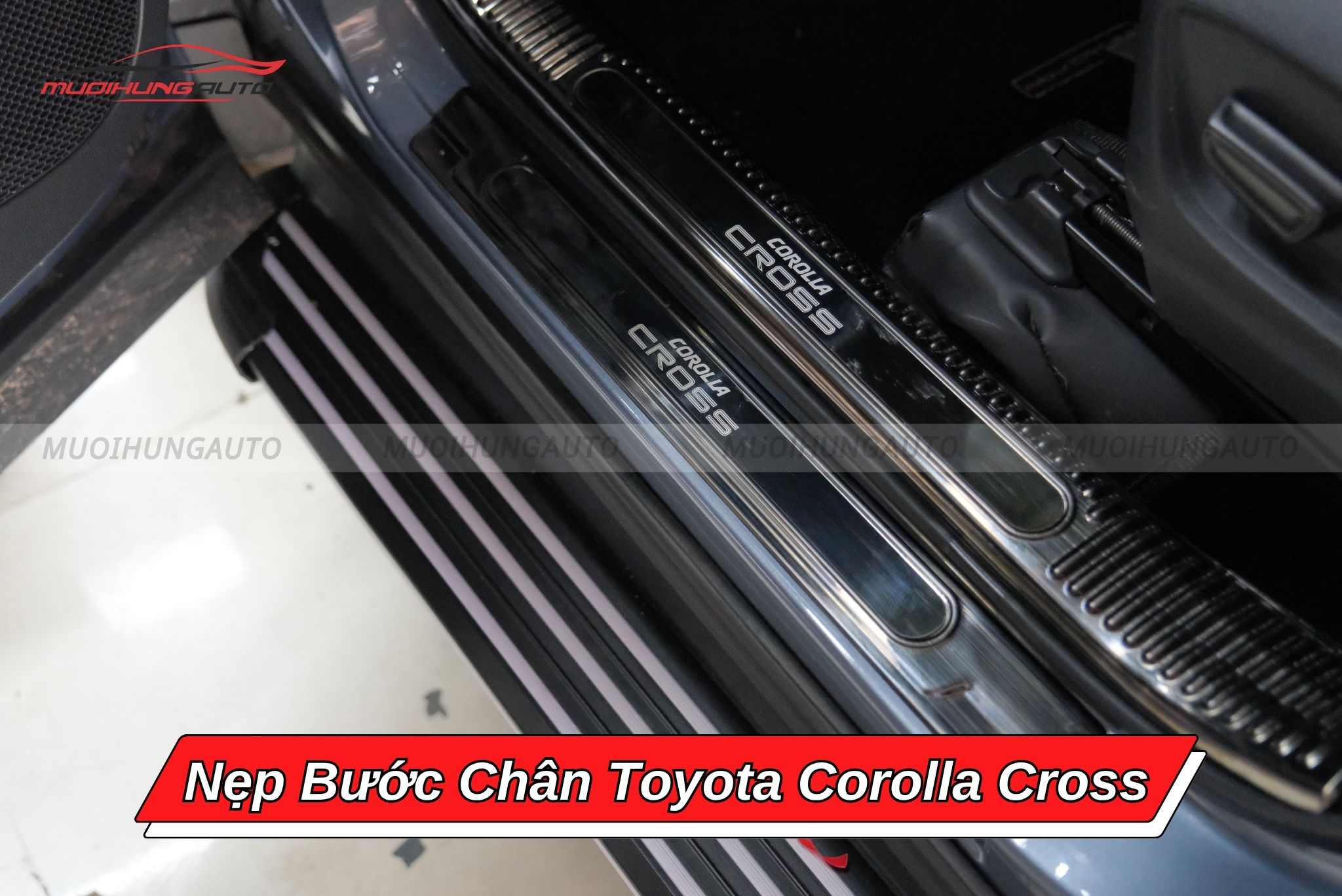 Nẹp bước chân xe Toyota Corolla Cross