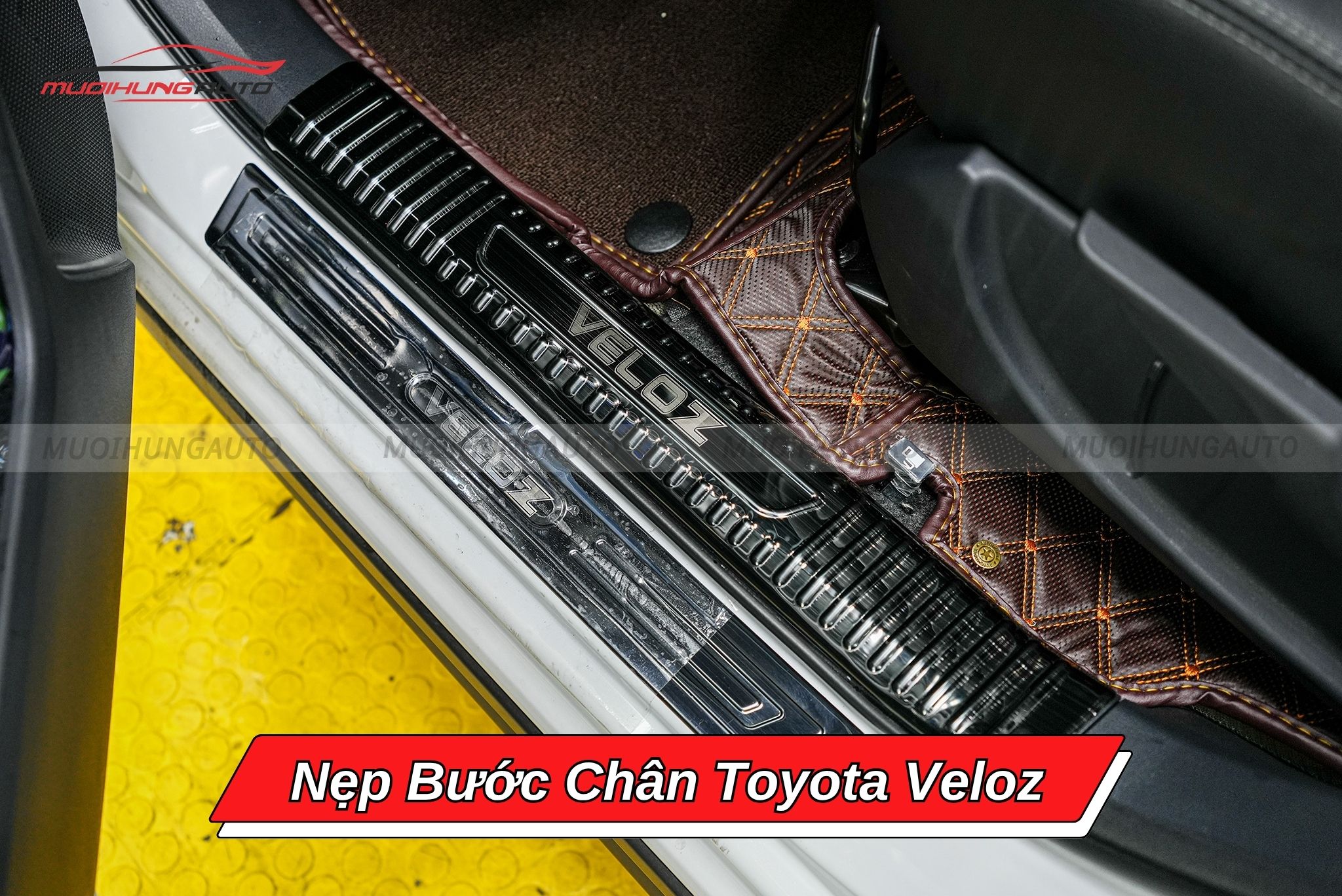 Nẹp bước chân xe Toyota Veloz