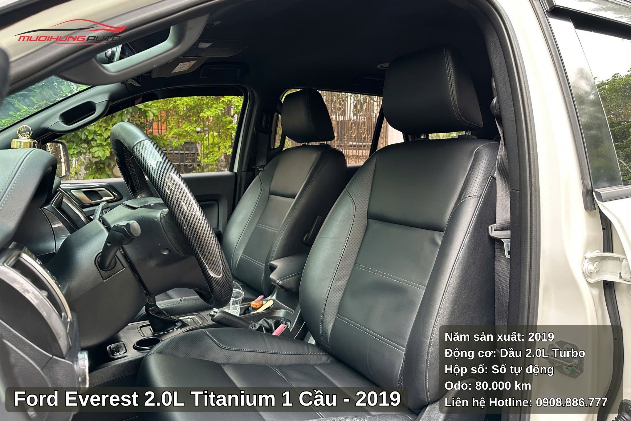Nội thất xe Ford Everest 2.0L Titanium 1 cầu 2019 sạch đẹp và tinh tế