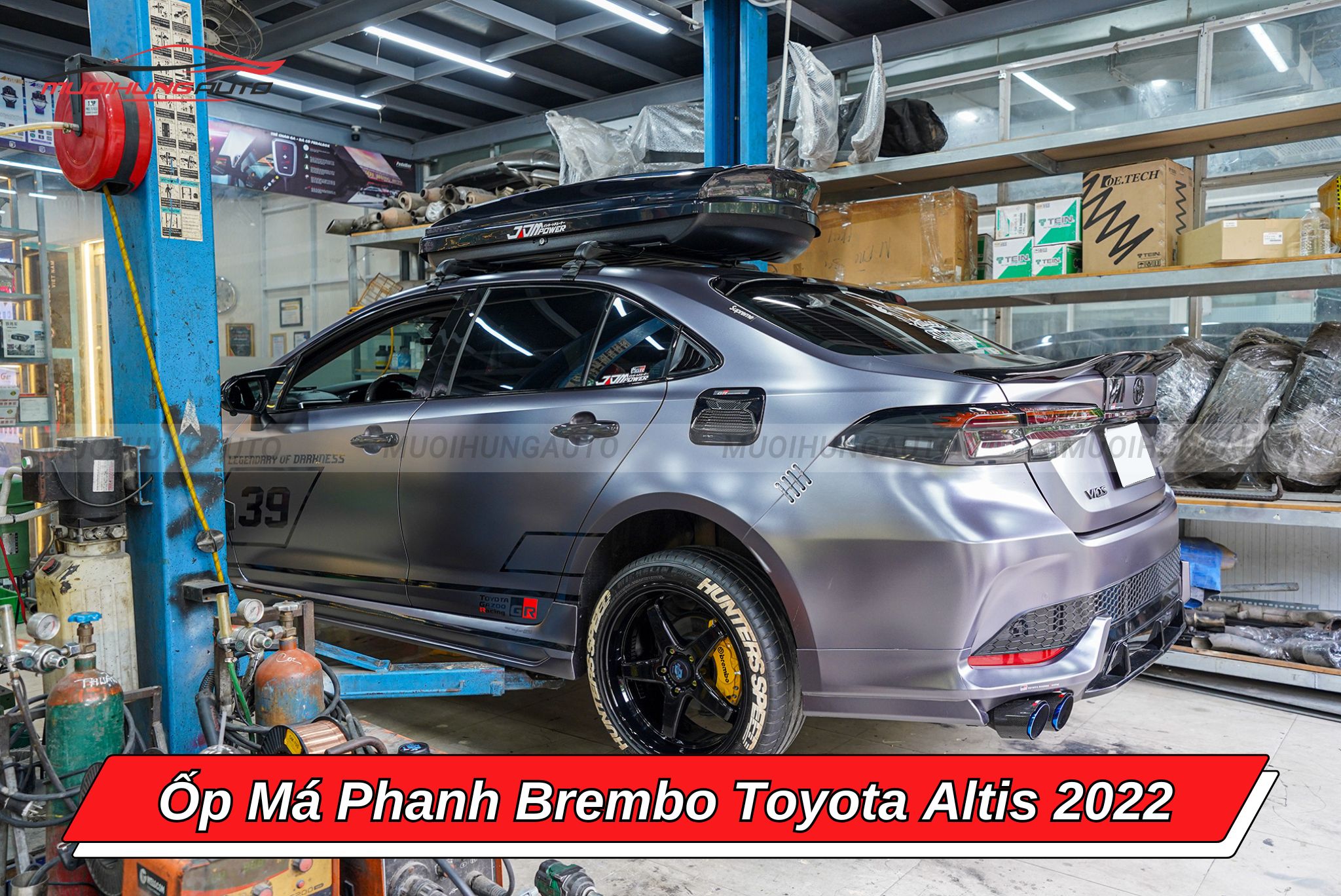Ốp chân phanh Brembo cho Toyota Altis 2022
