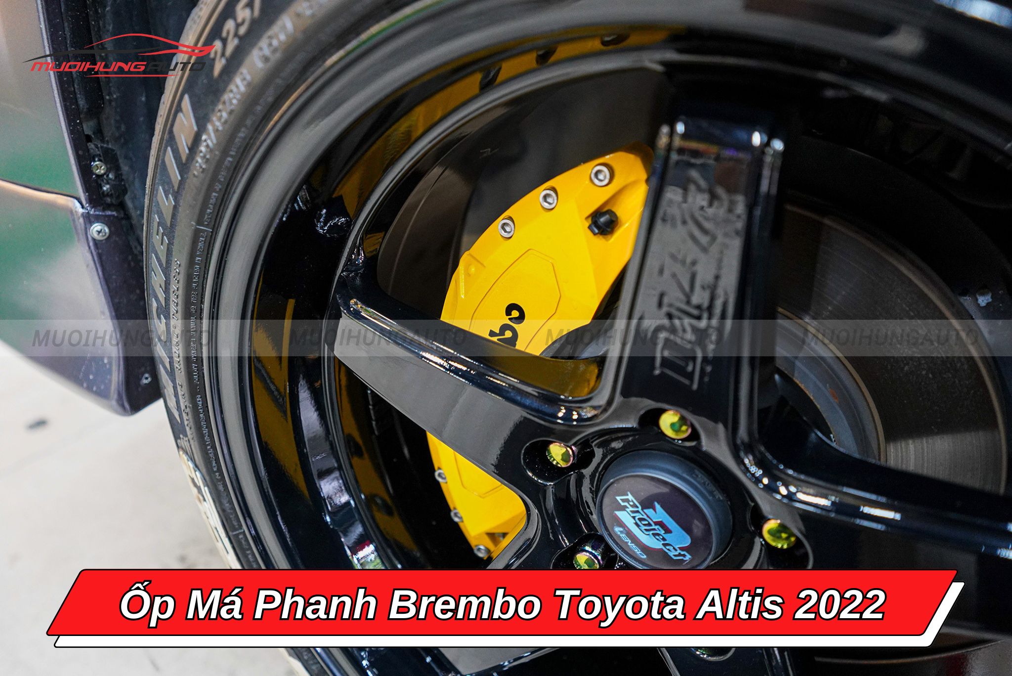 Ốp chân phanh Brembo Toyota Altis 2022
