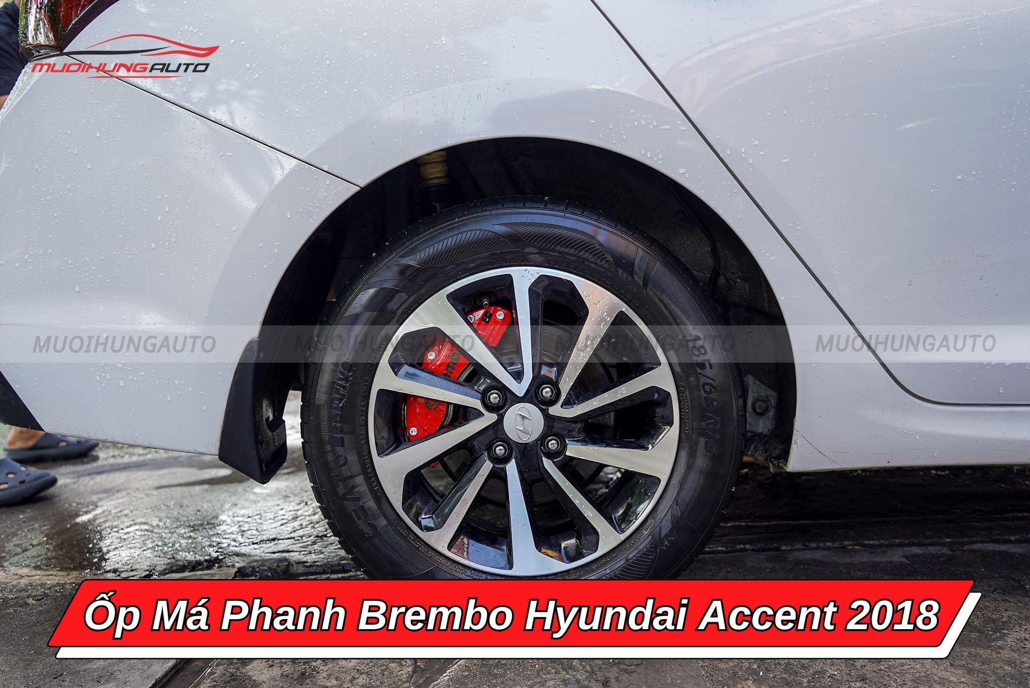 Ốp chân phanh ô tô Brembo Hyundai Accent 2018