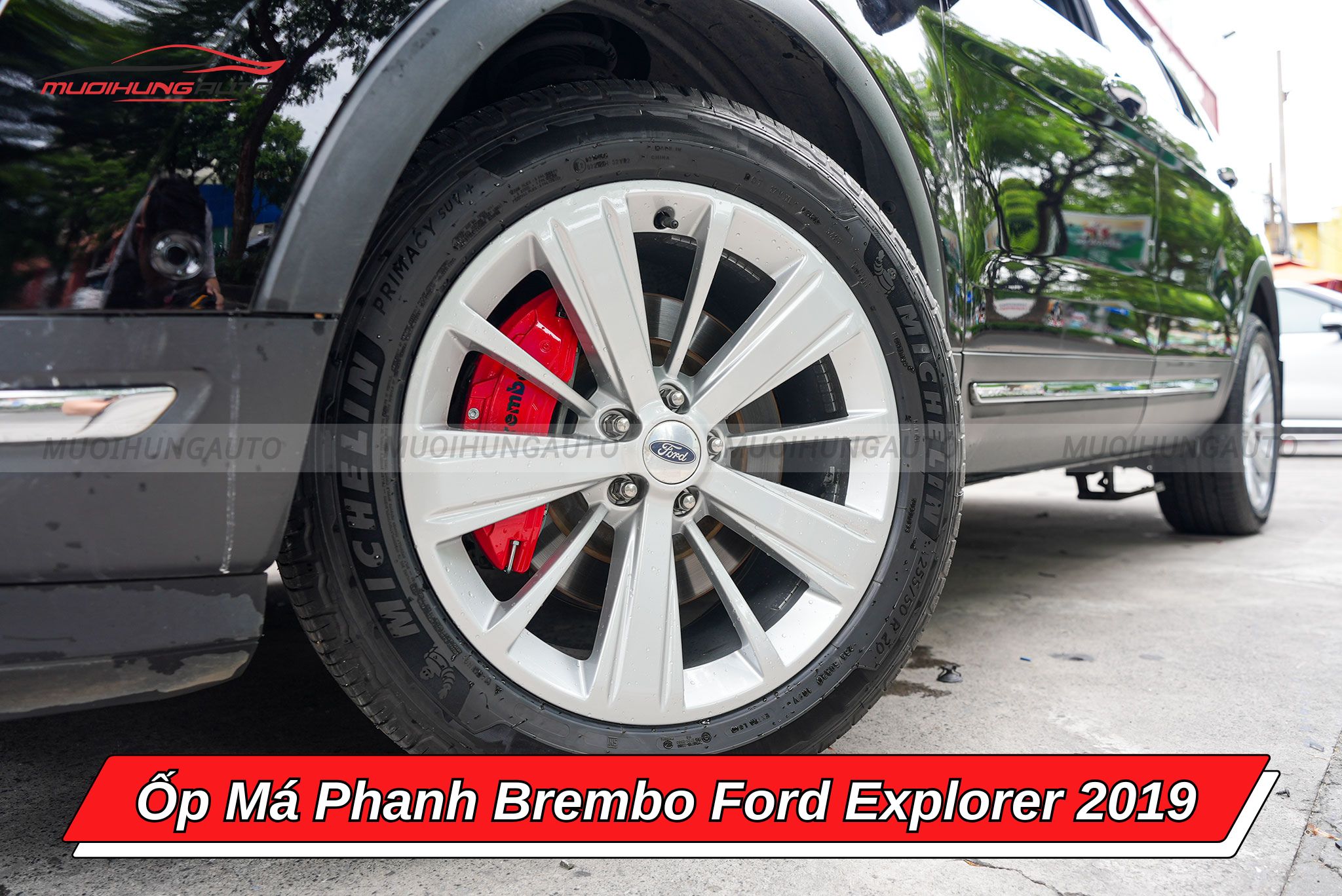 Ốp heo dầu Brembo Ford Explorer 2019