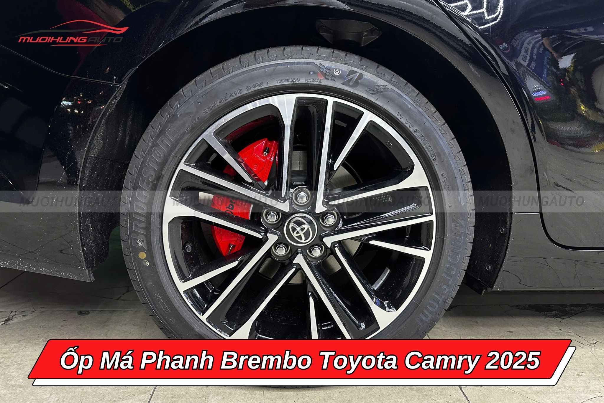 Ốp heo dầu Brembo Toyota Camry 2025